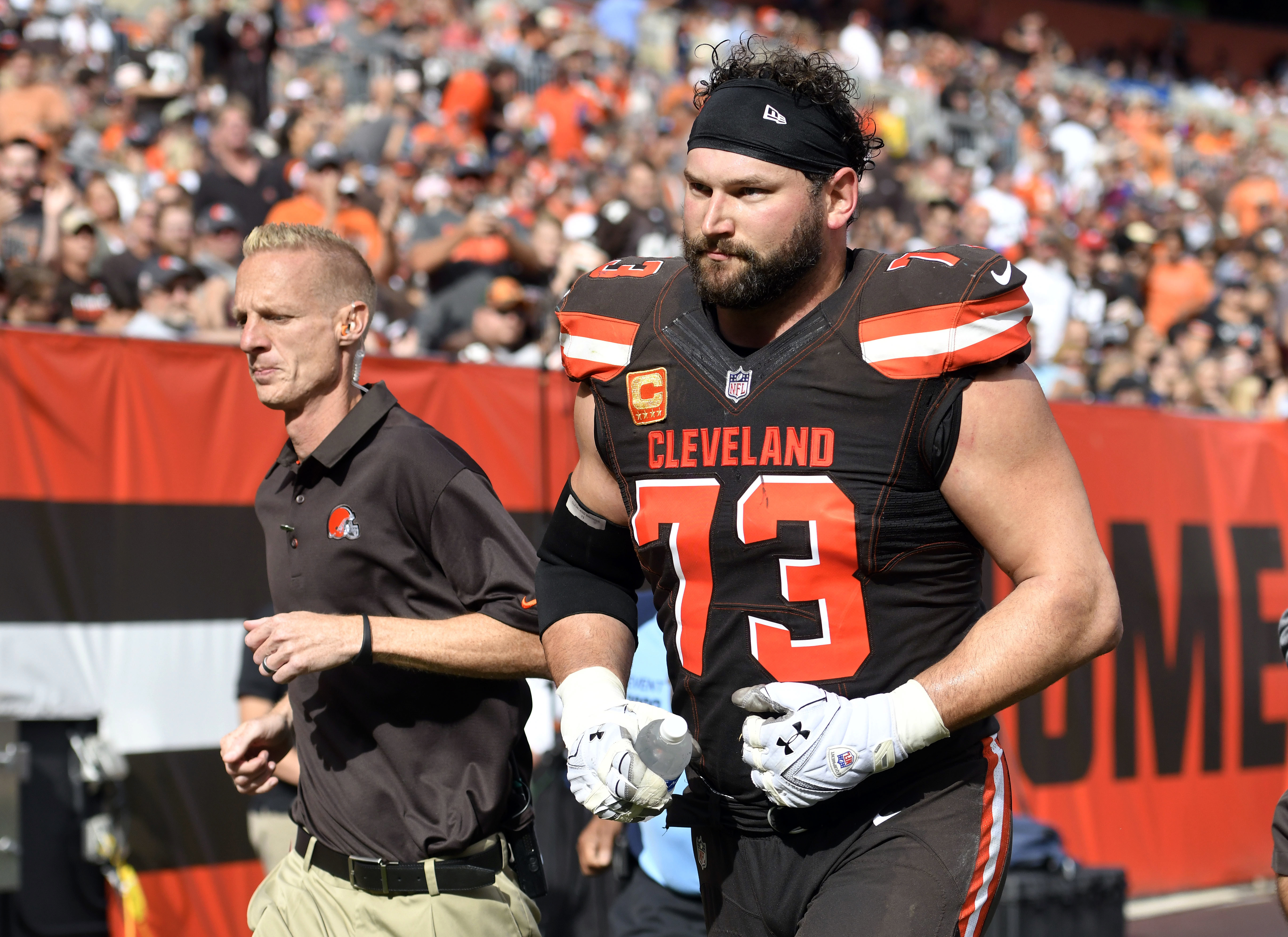 Browns' Thomas having season-ending surgery, future blurry