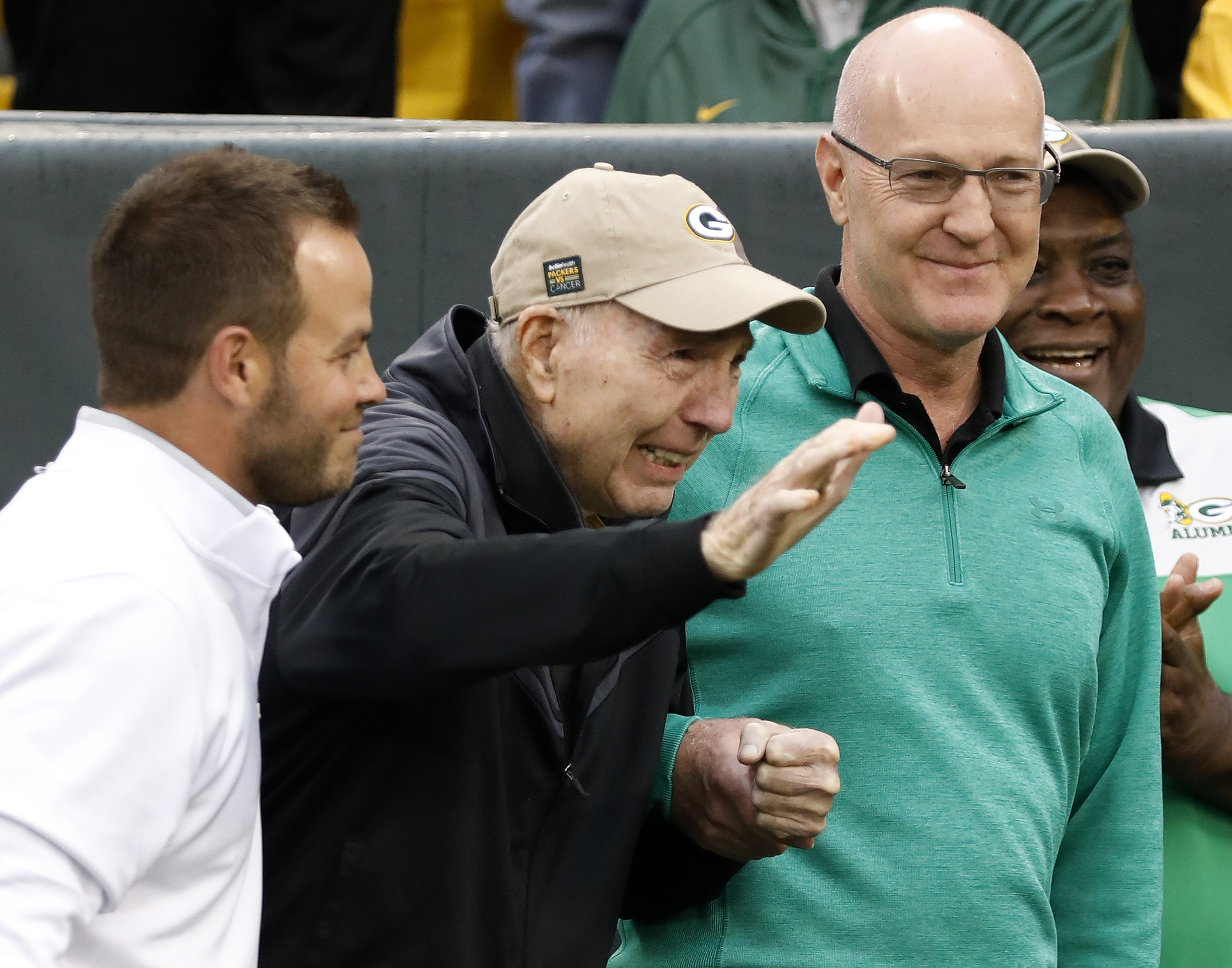 Packers Hall of Fame QB Bart Starr returns to Lambeau Field