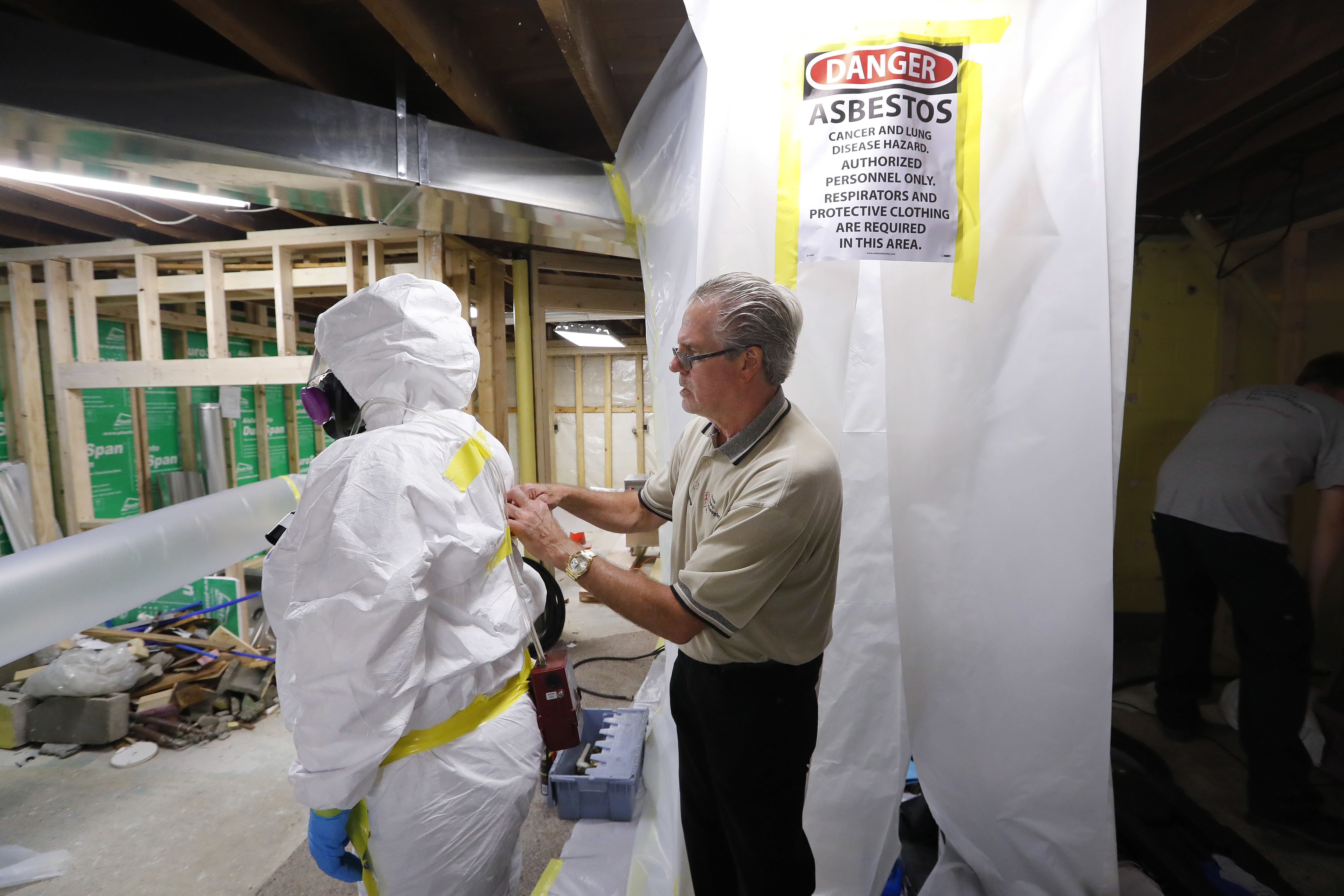 Toxins in widespread use excluded from EPA chemical review