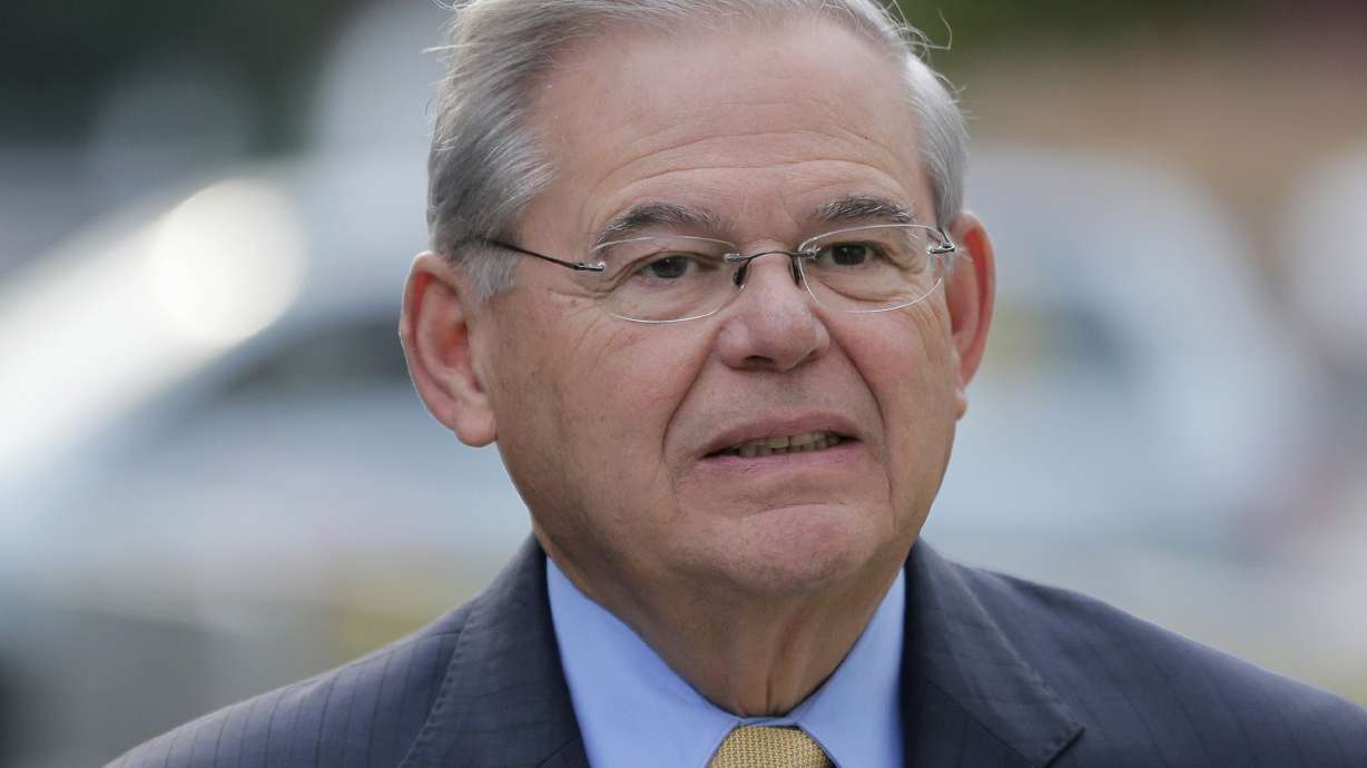 Menendez jury hears competing theories in closing arguments