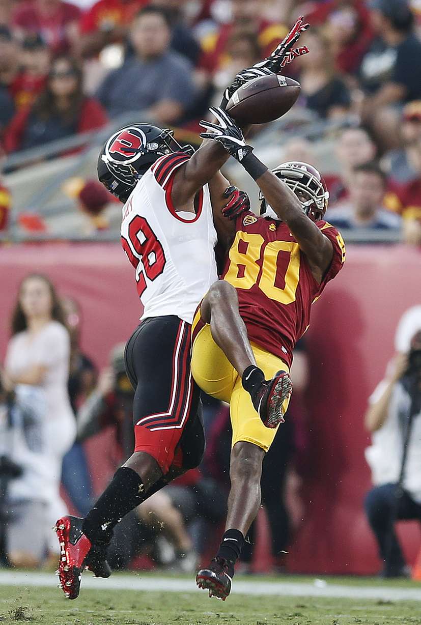 Utah Utes defensive back Javelin Guidry (28) blocks the pass to USC Trojans wide receiver Deontay Burnett (80) in Los Angeles on Saturday, Oct. 14, 2017. USC won 28-27. (Photo: Jeffrey D. Allred, KSL)