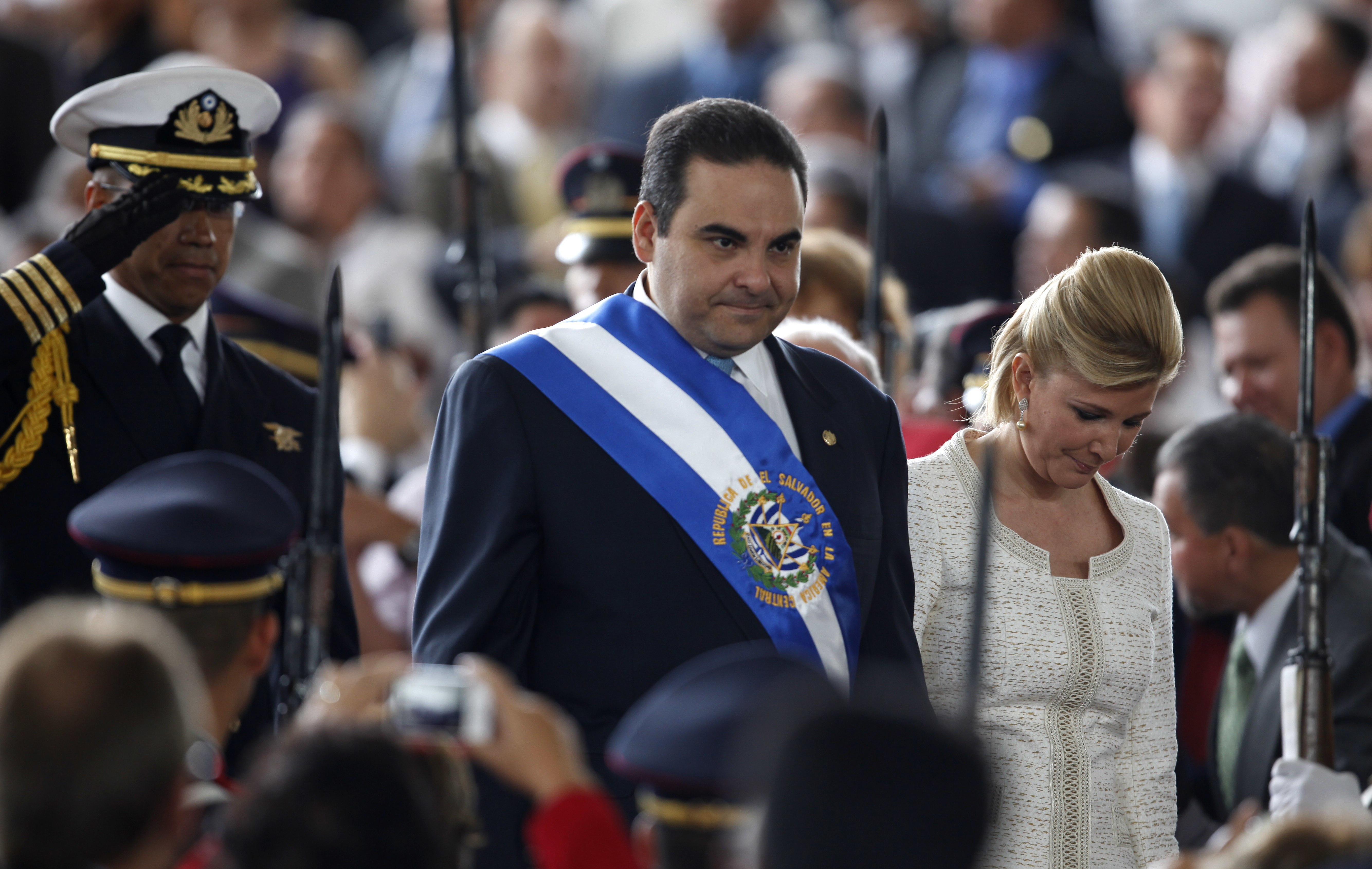 Ex- Salvadoran TV anchor accused of money laundering