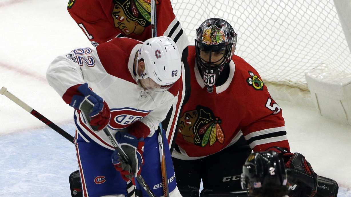 Lindgren leads Canadiens to 2-0 victory over Blackhawks