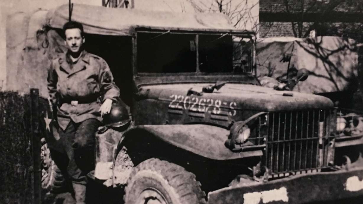 Descendants of WWII Ghost Army soldiers want them to officially be recognized