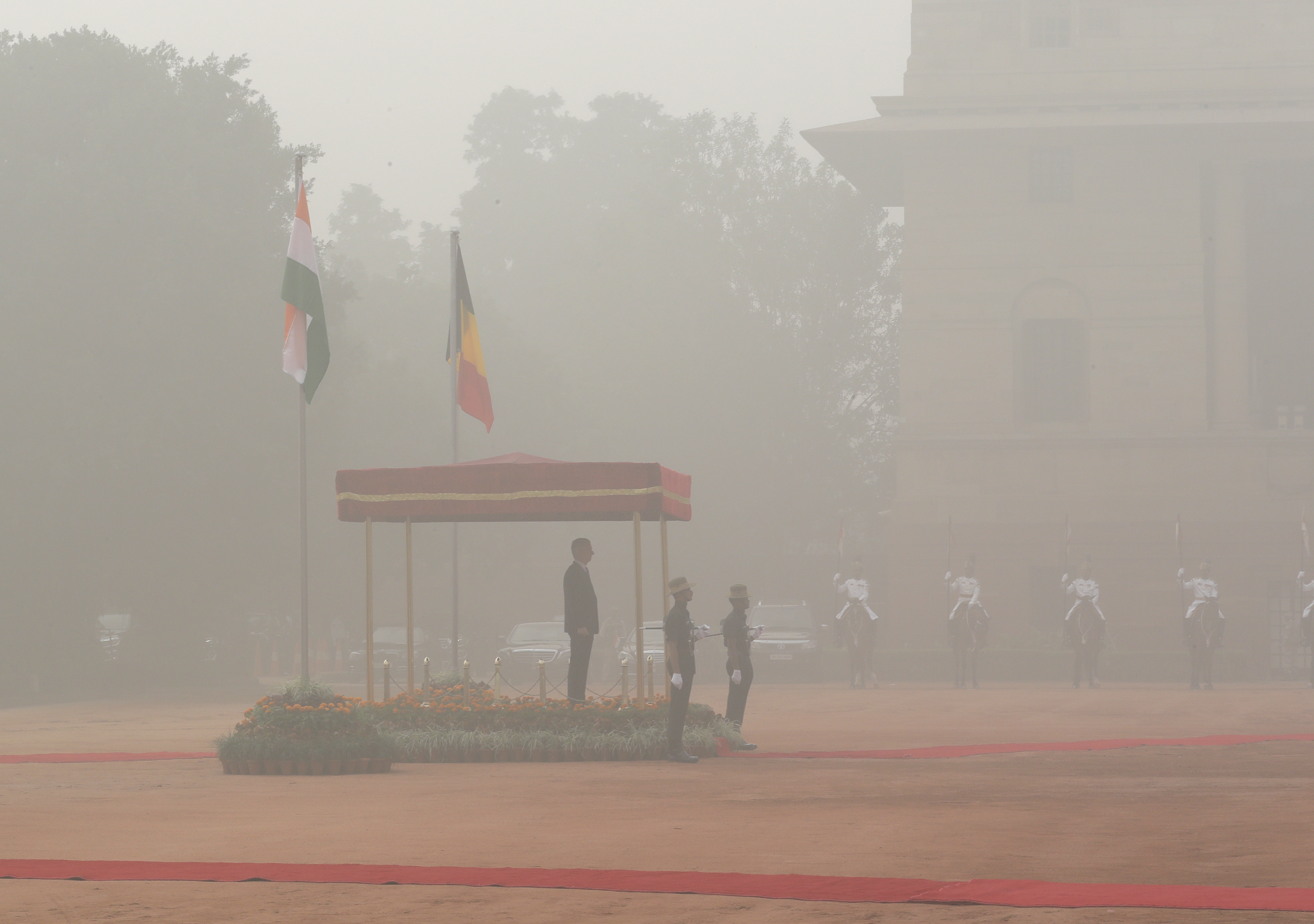 Severe pollution hits Indian capital, causing health worries