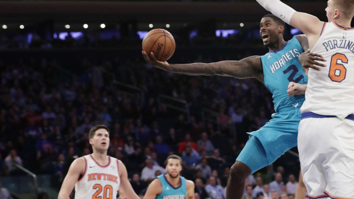 Porzingis hits tiebreaking 3, Knicks beat Hornets 118-113
