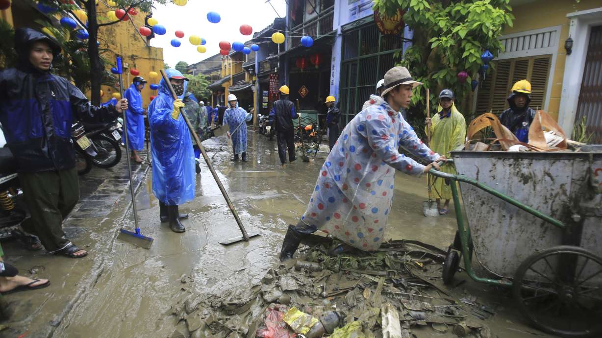 Troops, residents of Vietnam's Hoi An clean up from floods
