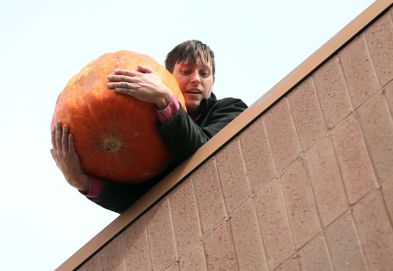 Students smash pumpkins in the name of physics