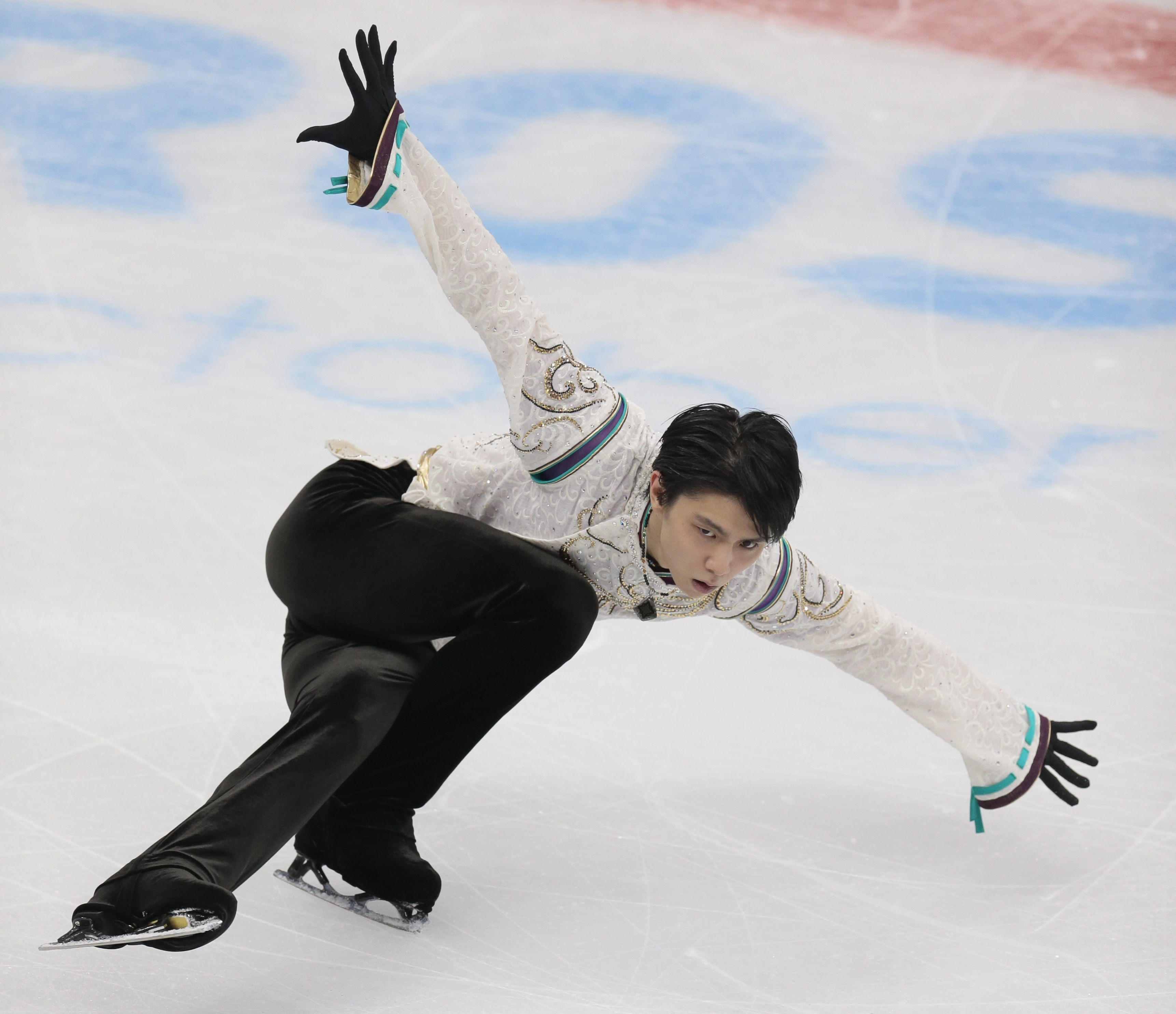 Olympic champion Hanyu falls during practice for NHK Trophy