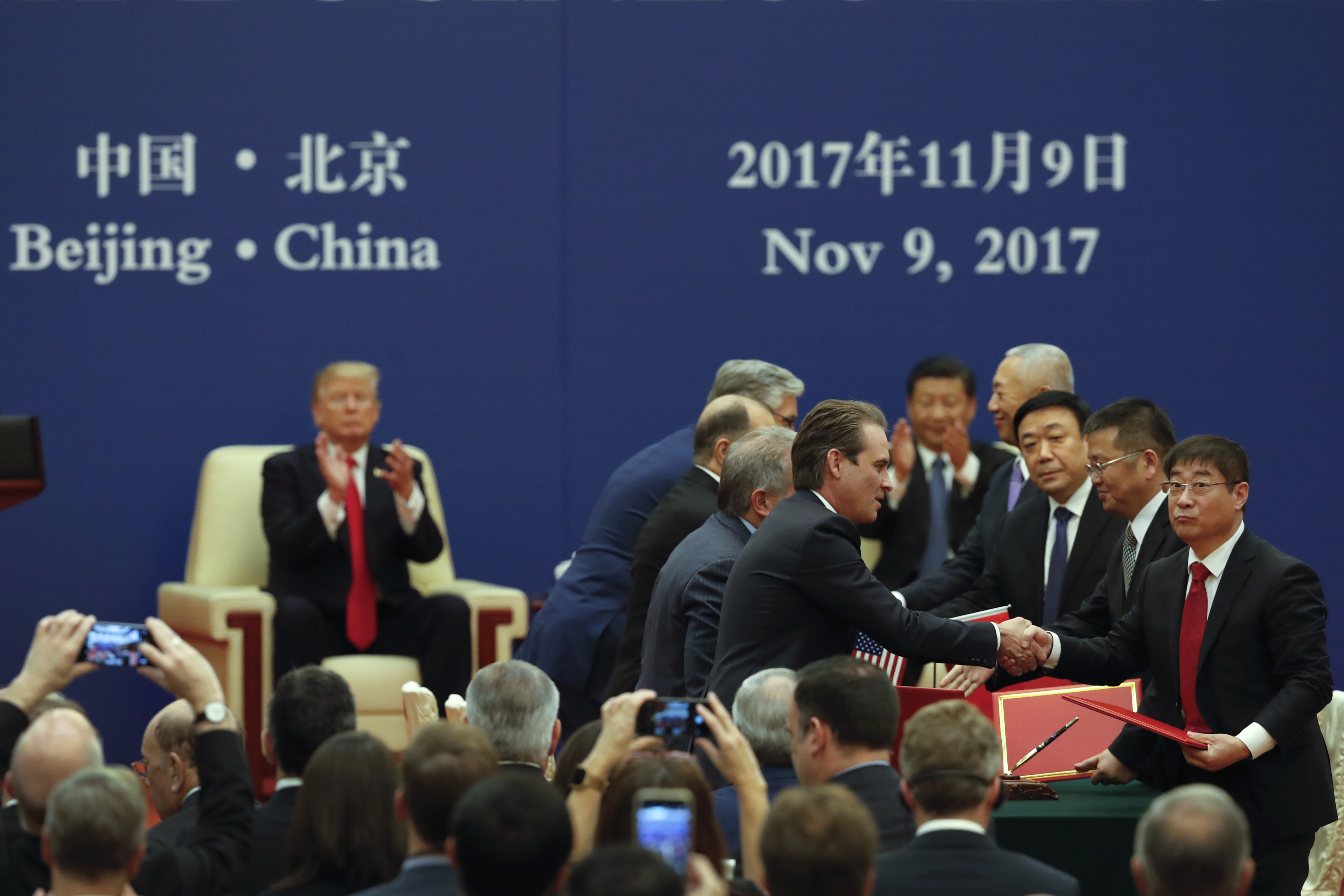 Asian leaders deliver pageantry-plus to woo Trump