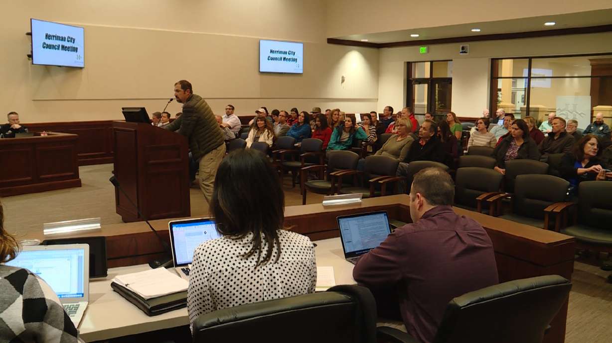 Herriman residents upset over future city plan; gathering signatures to force revision