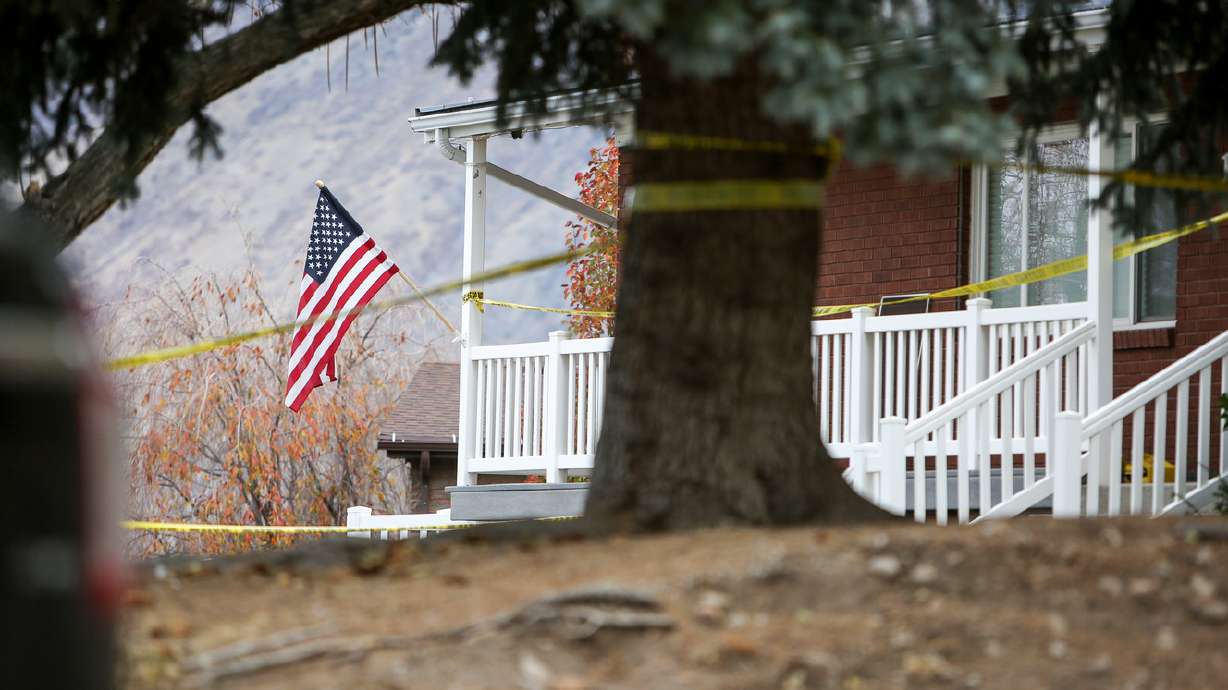 Mapleton father, mother conspired to kill family, report concludes