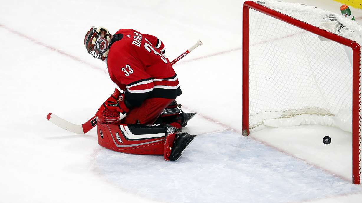 Saad scores in OT to give Blackhawks 4-3 win over Hurricanes