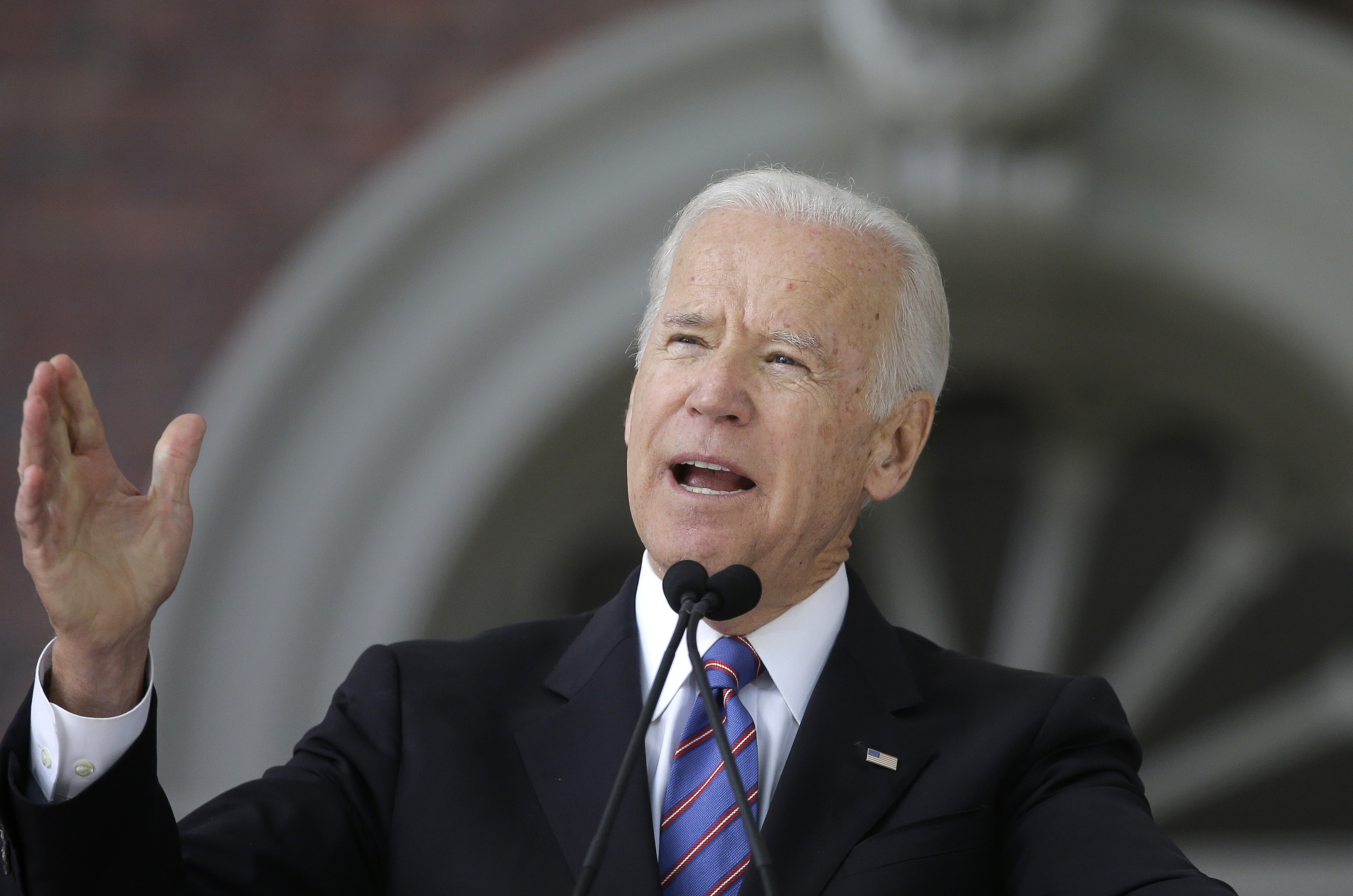 Biden says he wouldn't have stepped in for Hillary Clinton