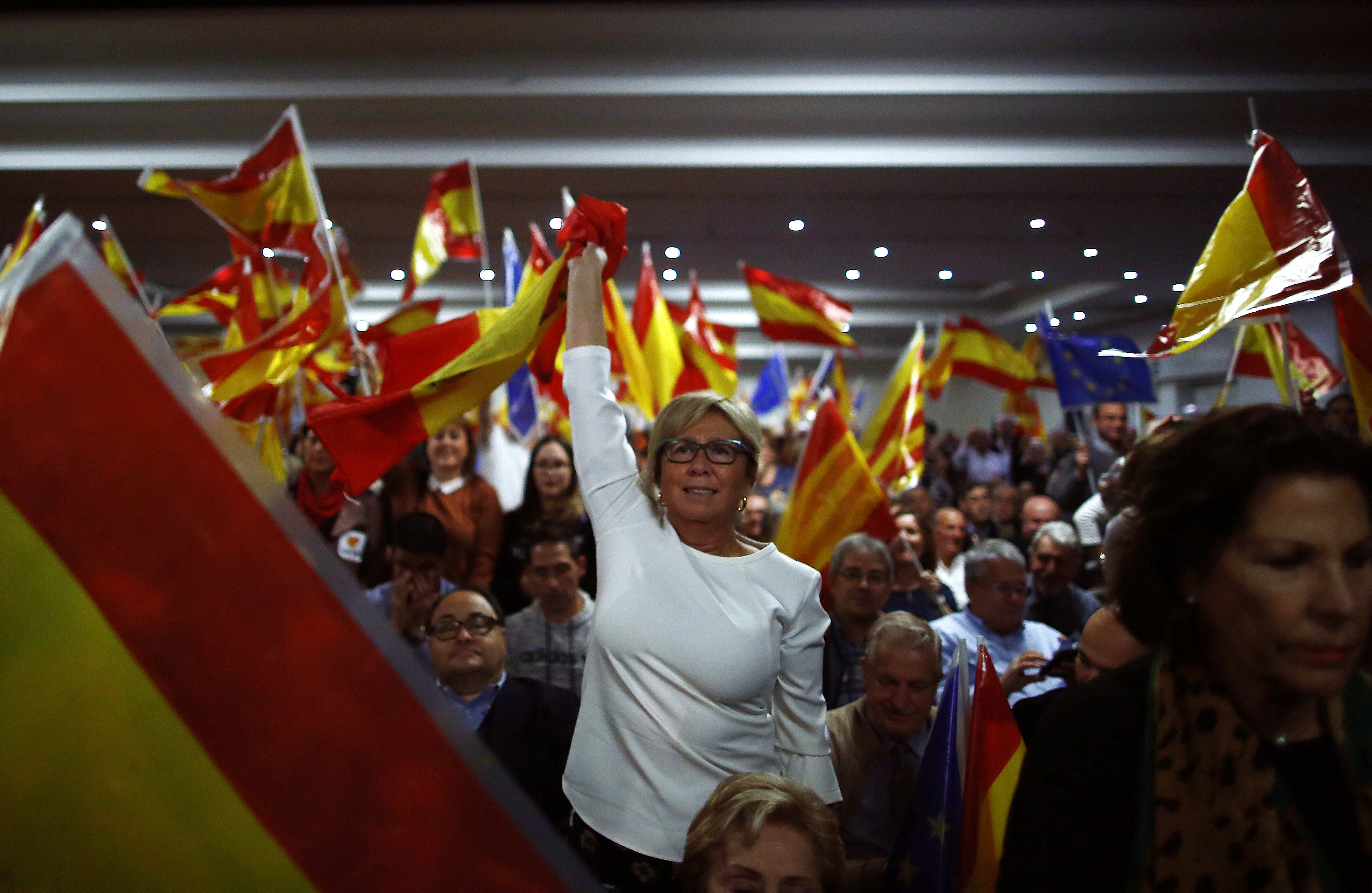 The Latest: Spain analyzing source of fake news on Catalonia