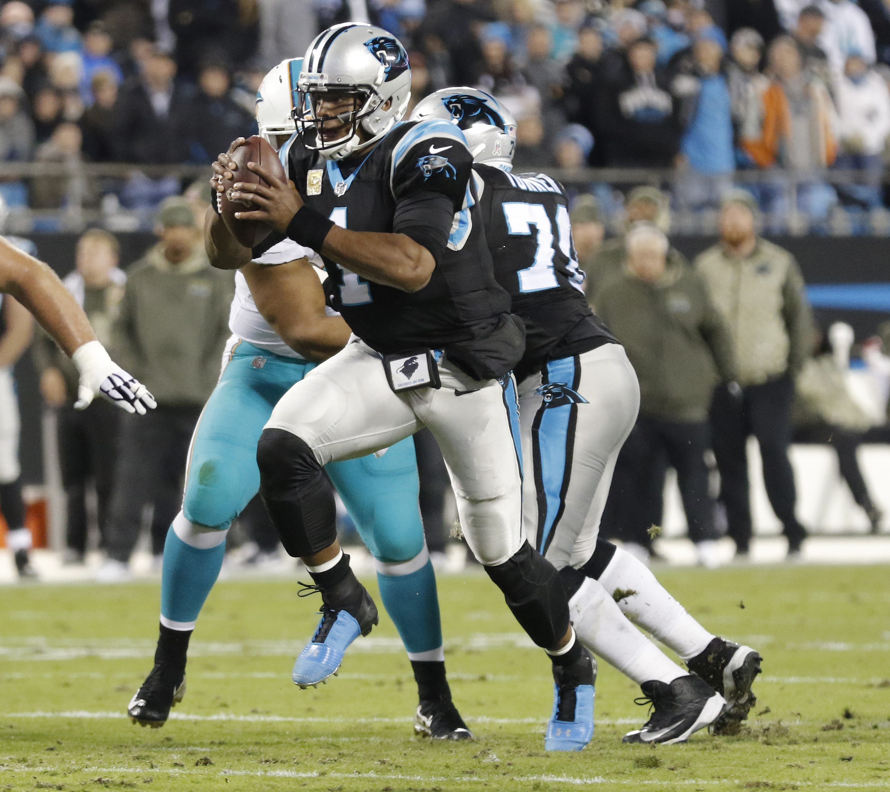 Newton, Panthers hammer Dolphins 45-21 for 3rd straight win