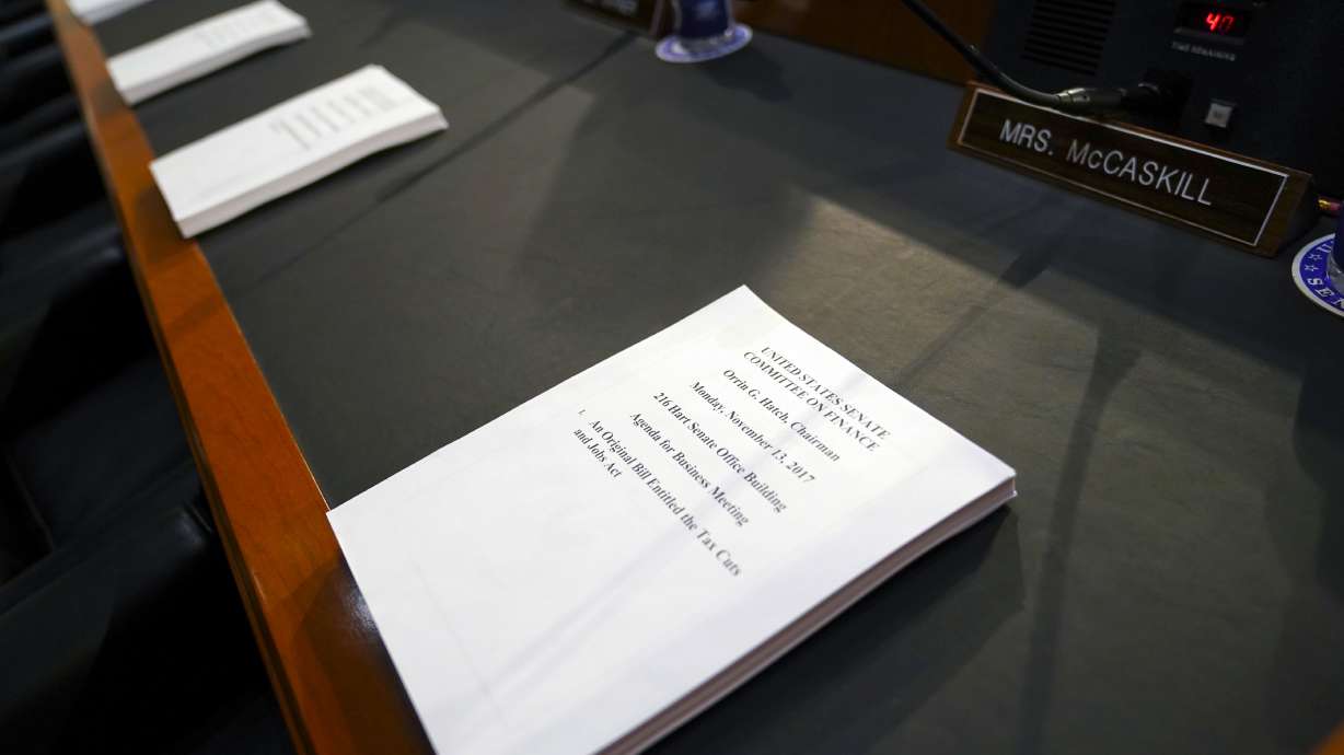 Senate GOP intent on scrapping health mandate in tax bill