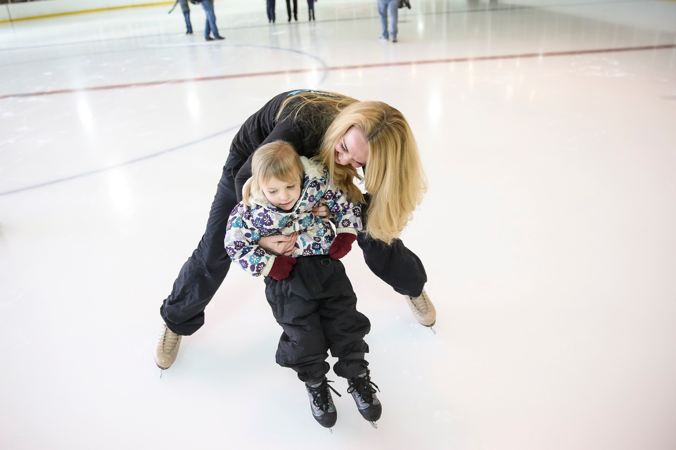 Disney On Ice pros skate with Utah foster kids