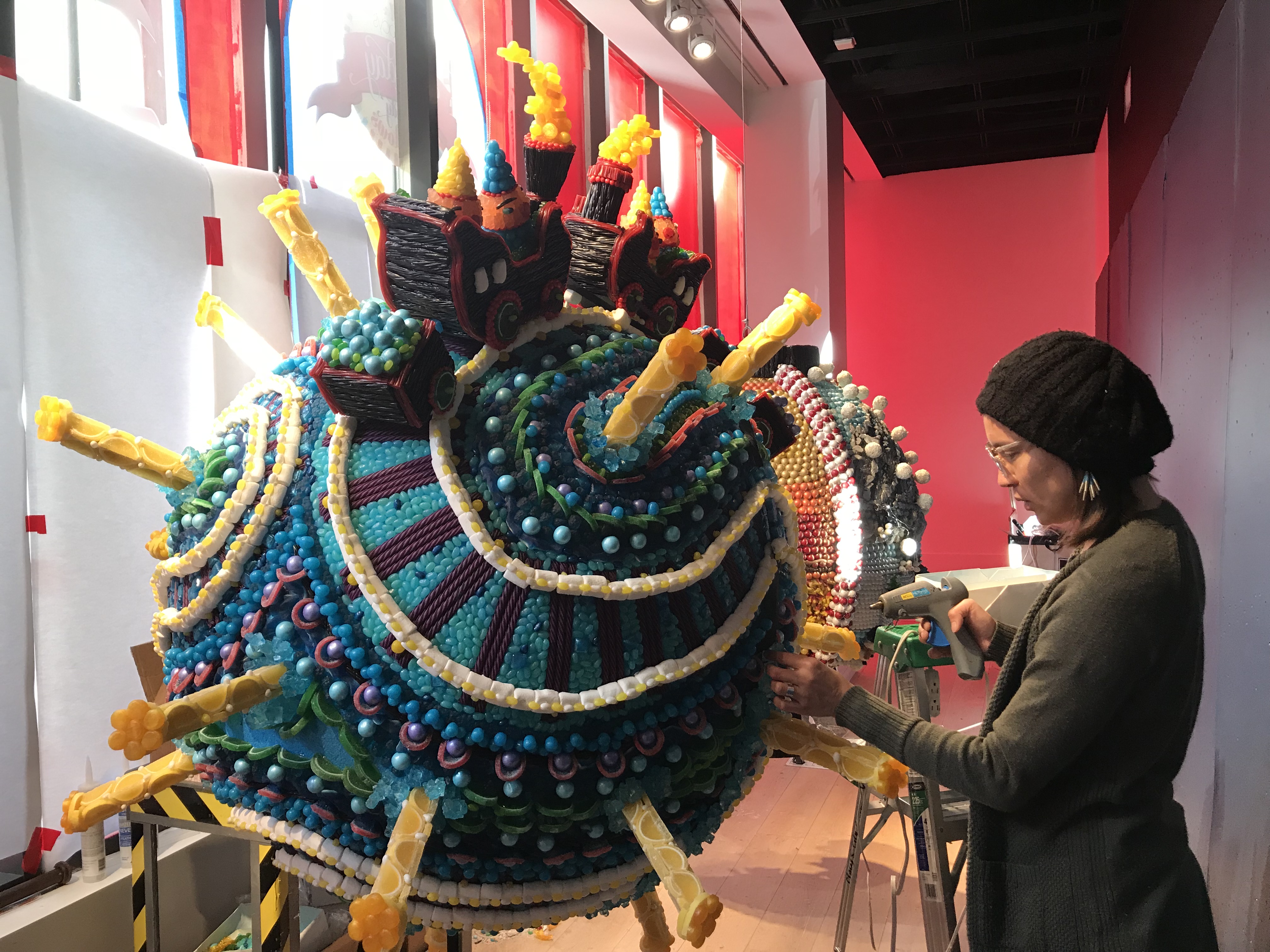 Christmastime is here! Utah-inspired candy windows unveiled at Macy’s