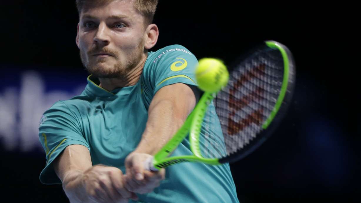 Goffin beats Thiem to set up ATP Finals semi with Federer