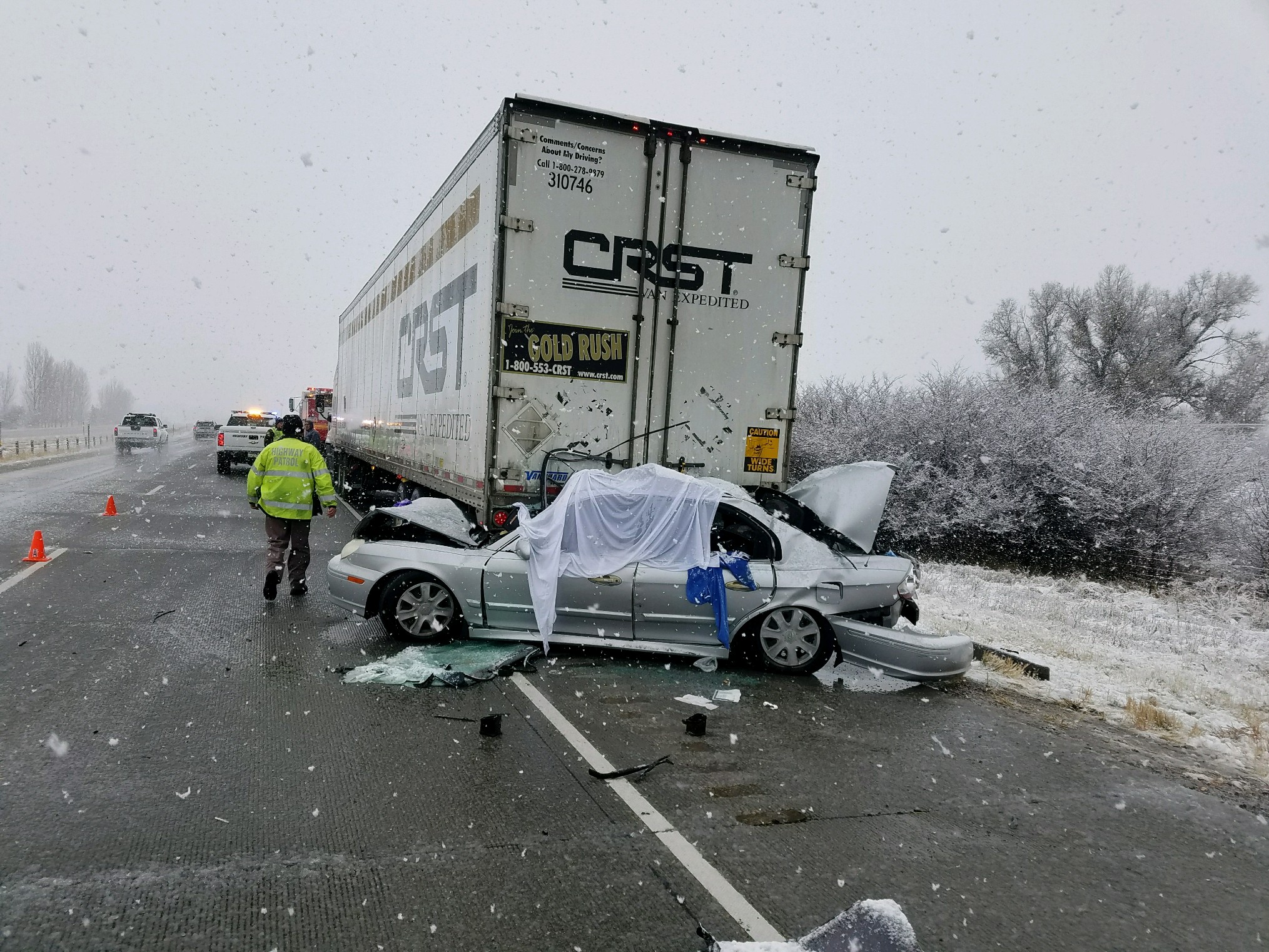 Taylor teen killed after crashing into semitruck on I-84