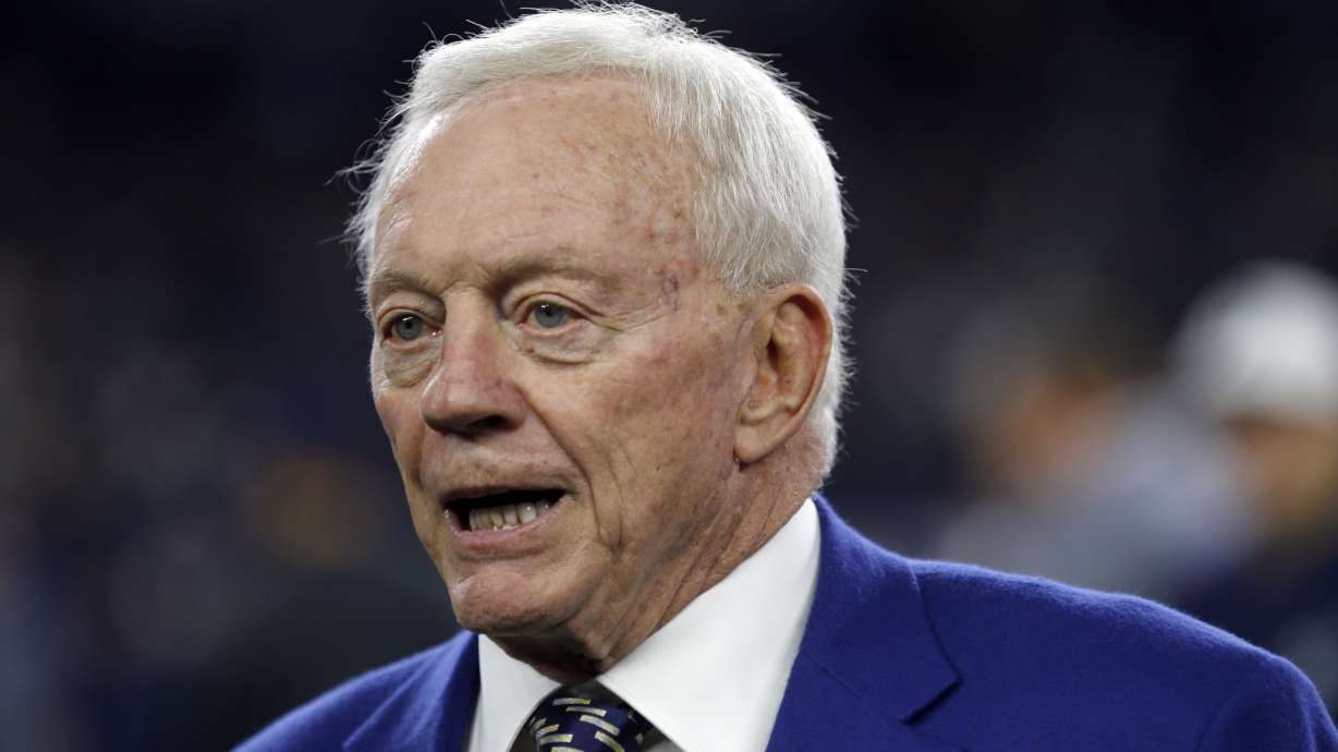 Jerry Jones dishes on Goodell as Cowboys lose sans Elliott