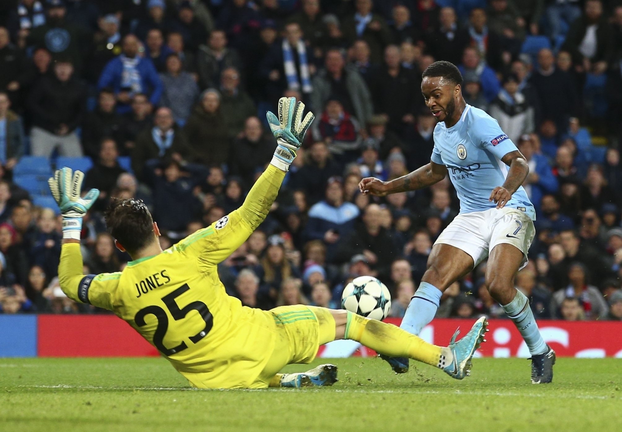 Man City beats Feyenoord 1-0 to win Champions League group