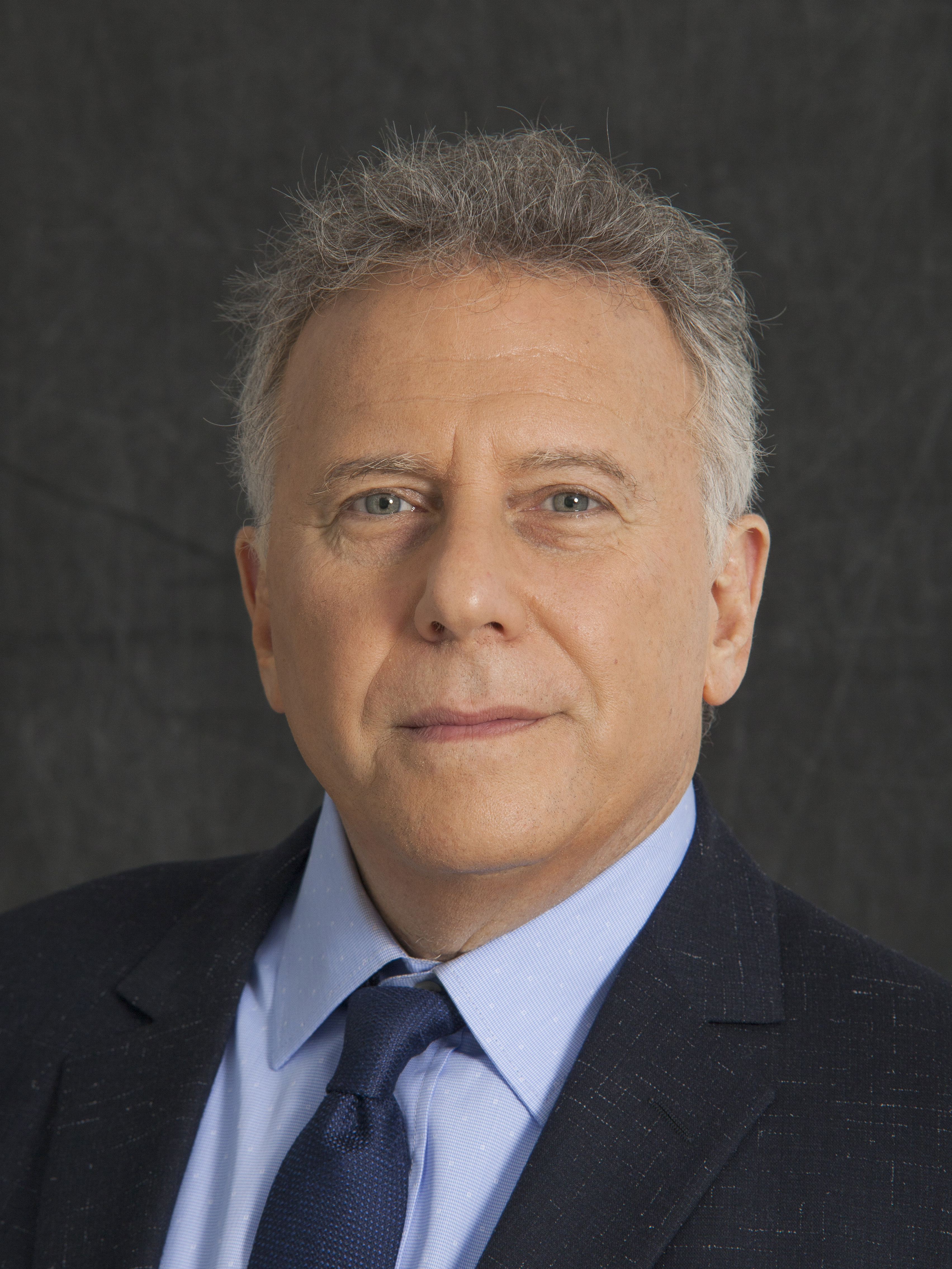 Paul Reiser's new comedy recalls the world of Johnny Carson