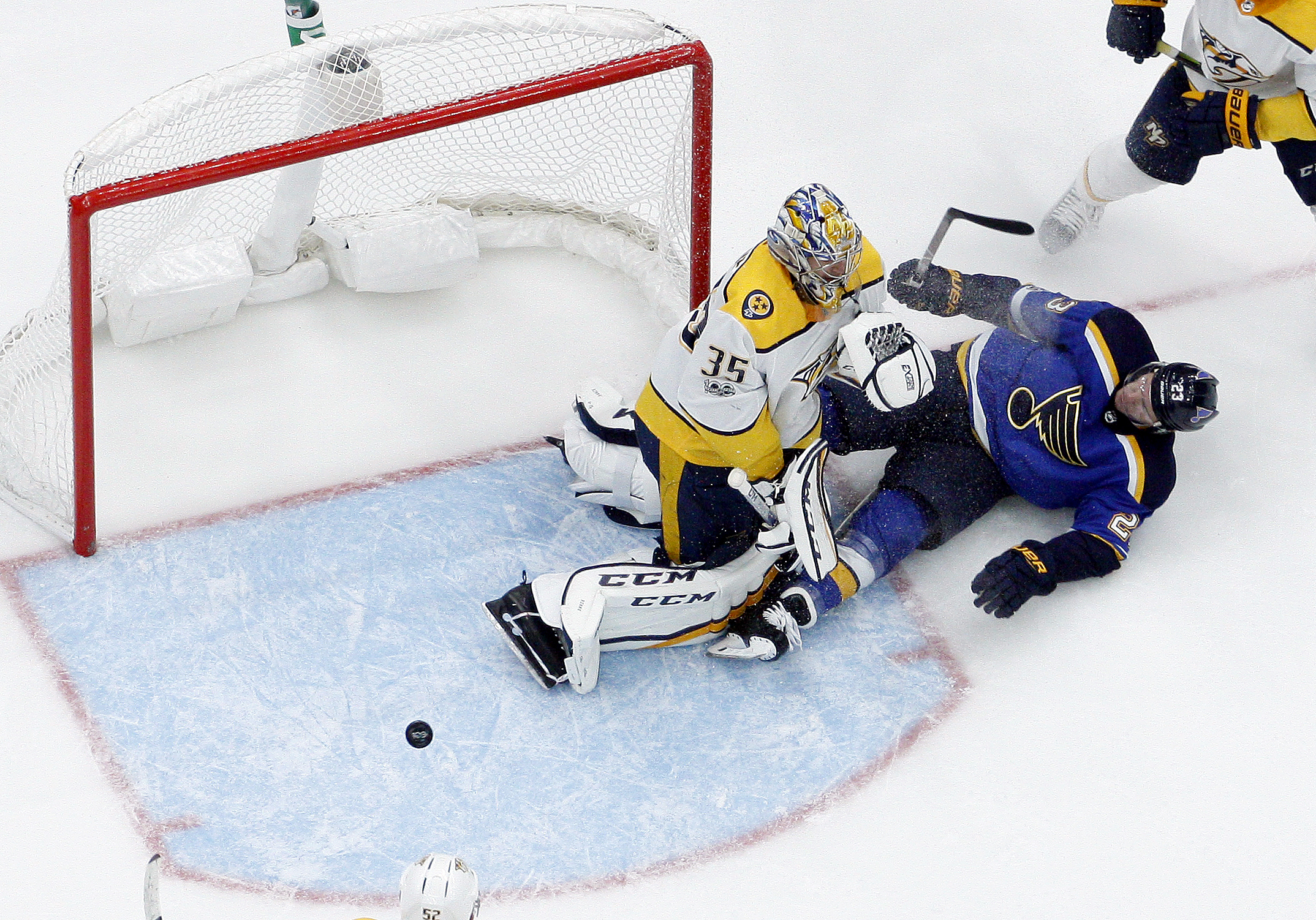 Johansen scores, Rinne stays hot, Predators blank Blues 2-0