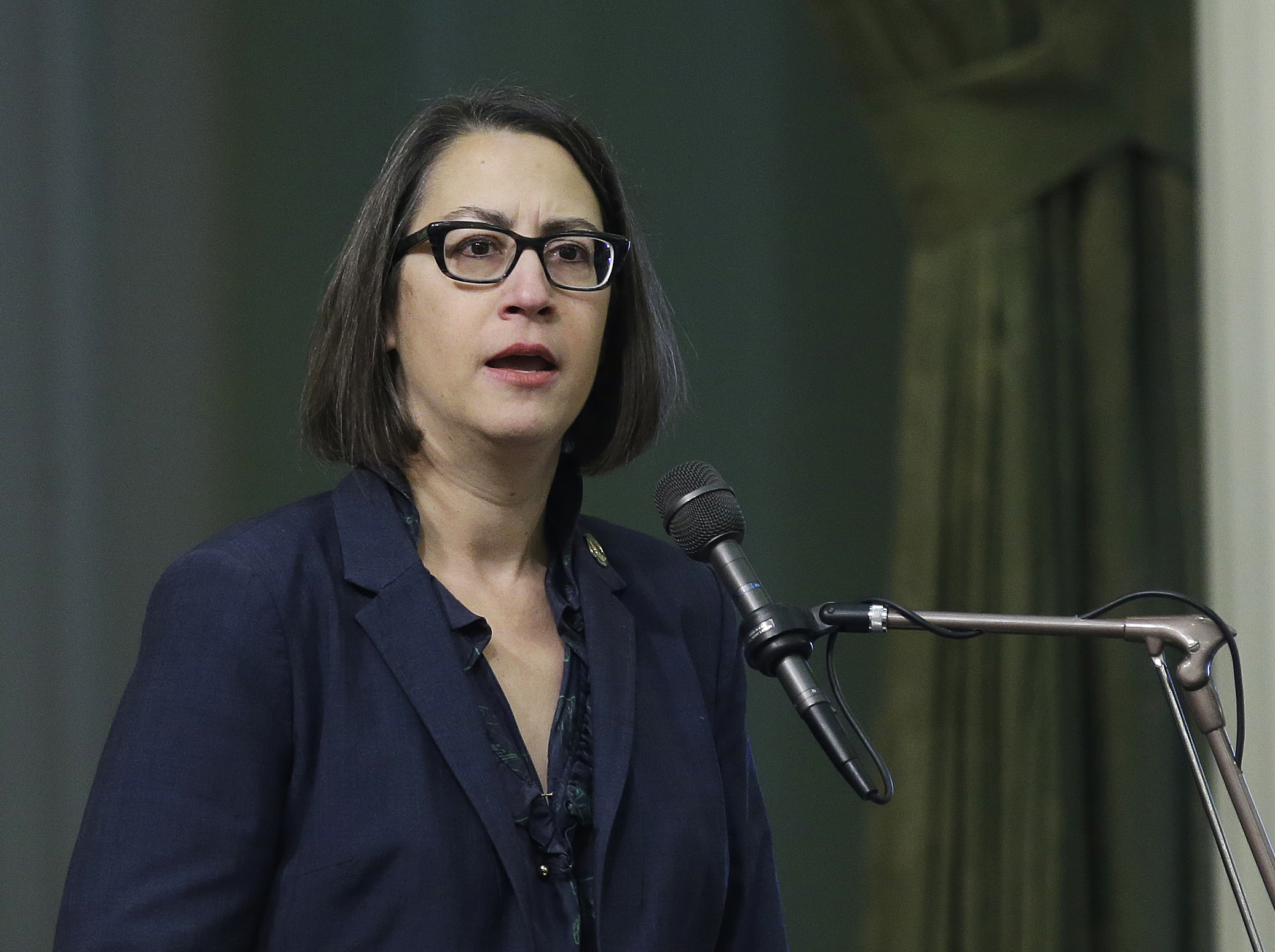 First-term lawmaker to lead Assembly hearings on harassment