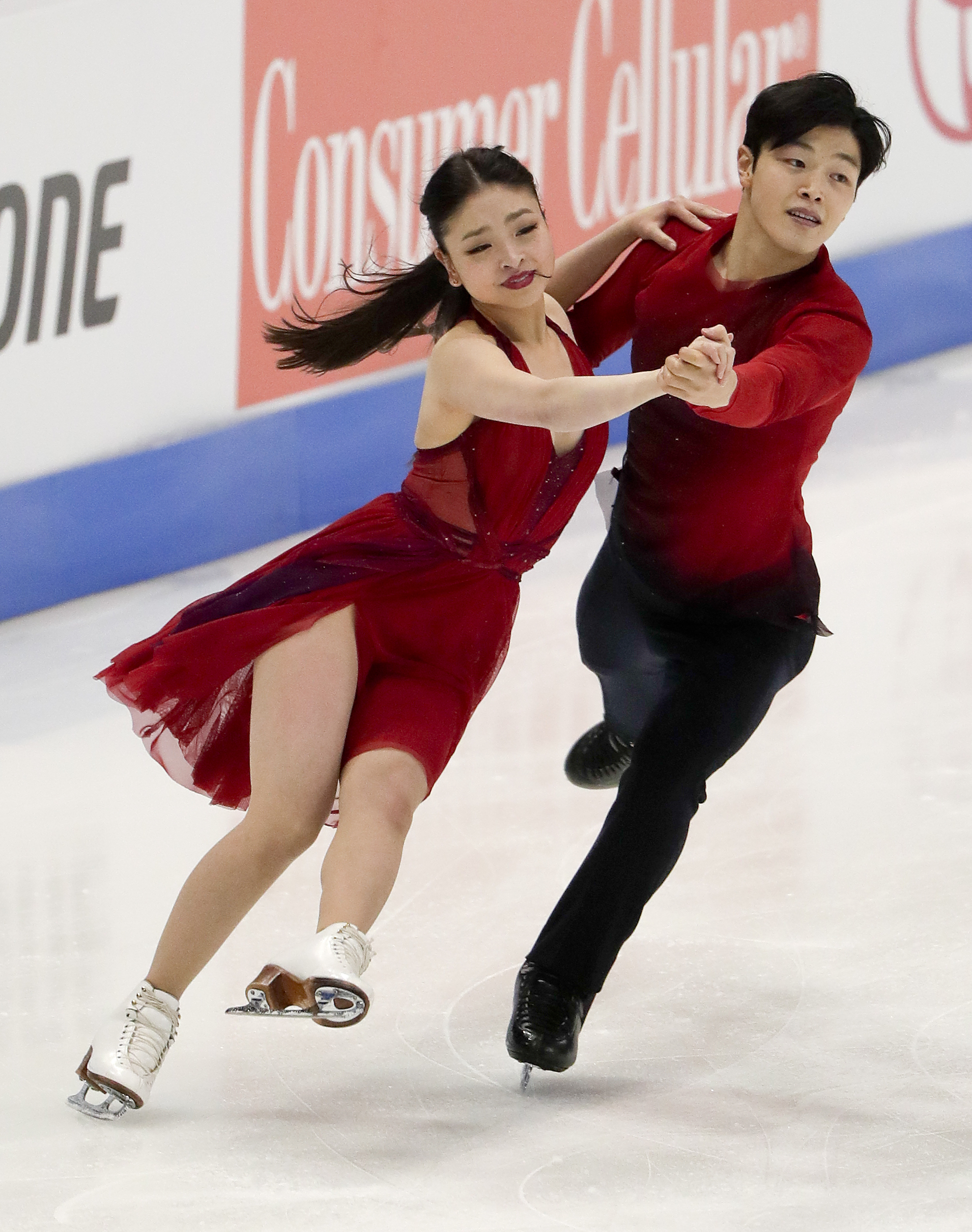 Shibutanis cruise at Skate America for 2nd Grand Prix win