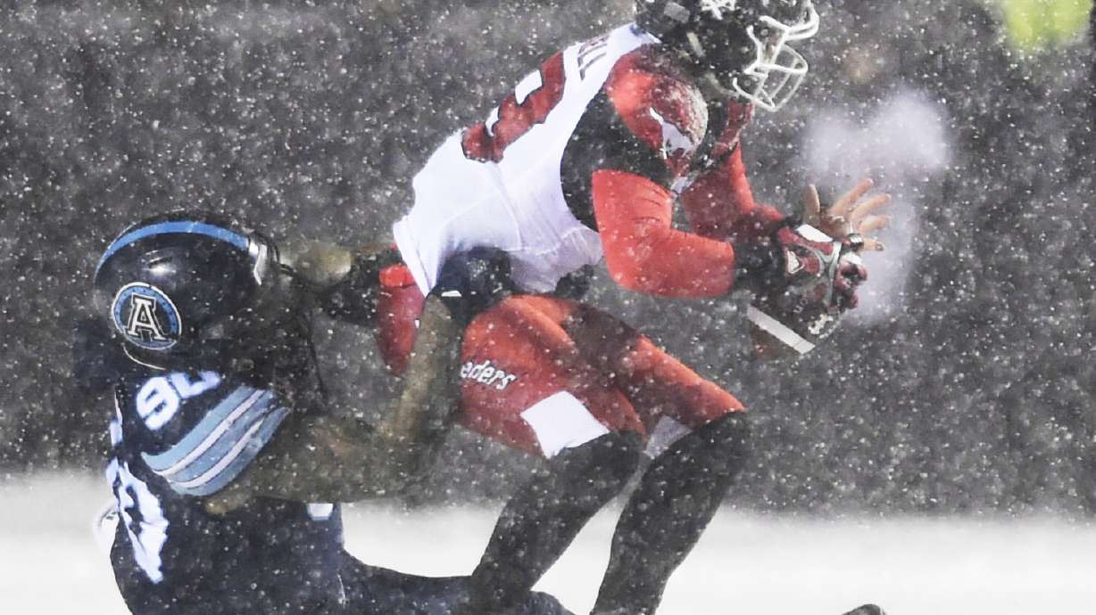 Winter wonderland: Calgary, Toronto play in snow in Grey Cup