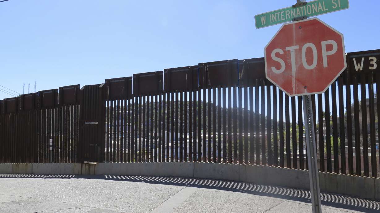 Middle East men caught at border cleared of terrorism ties