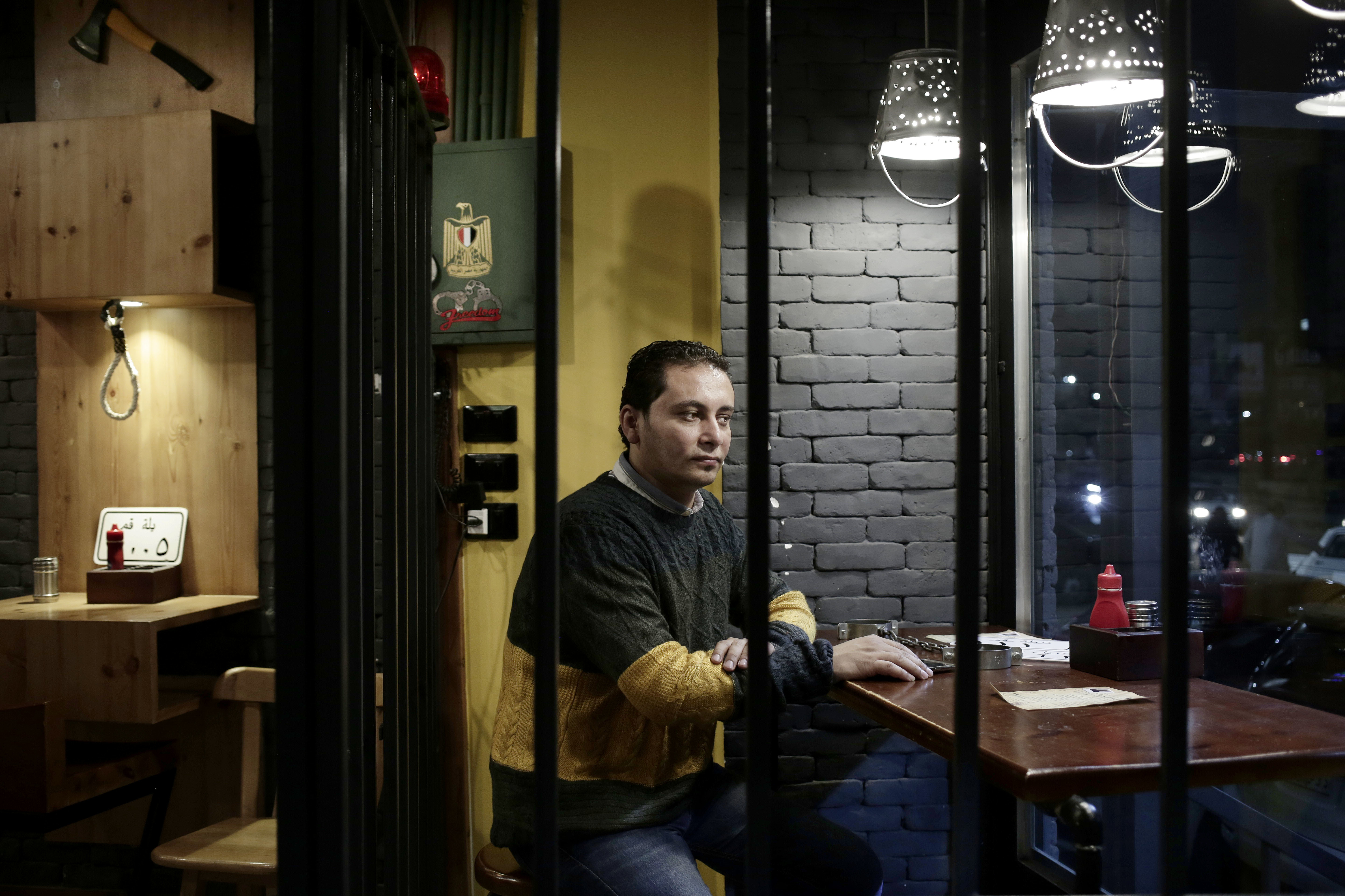 Prison-themed restaurant in Egypt draws in curious diners