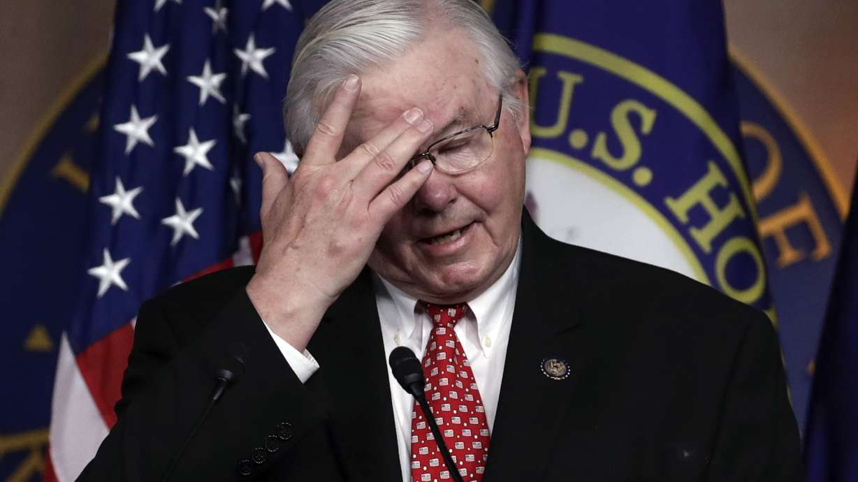 Rep. Joe Barton, embarrassed by nude photo online, to retire