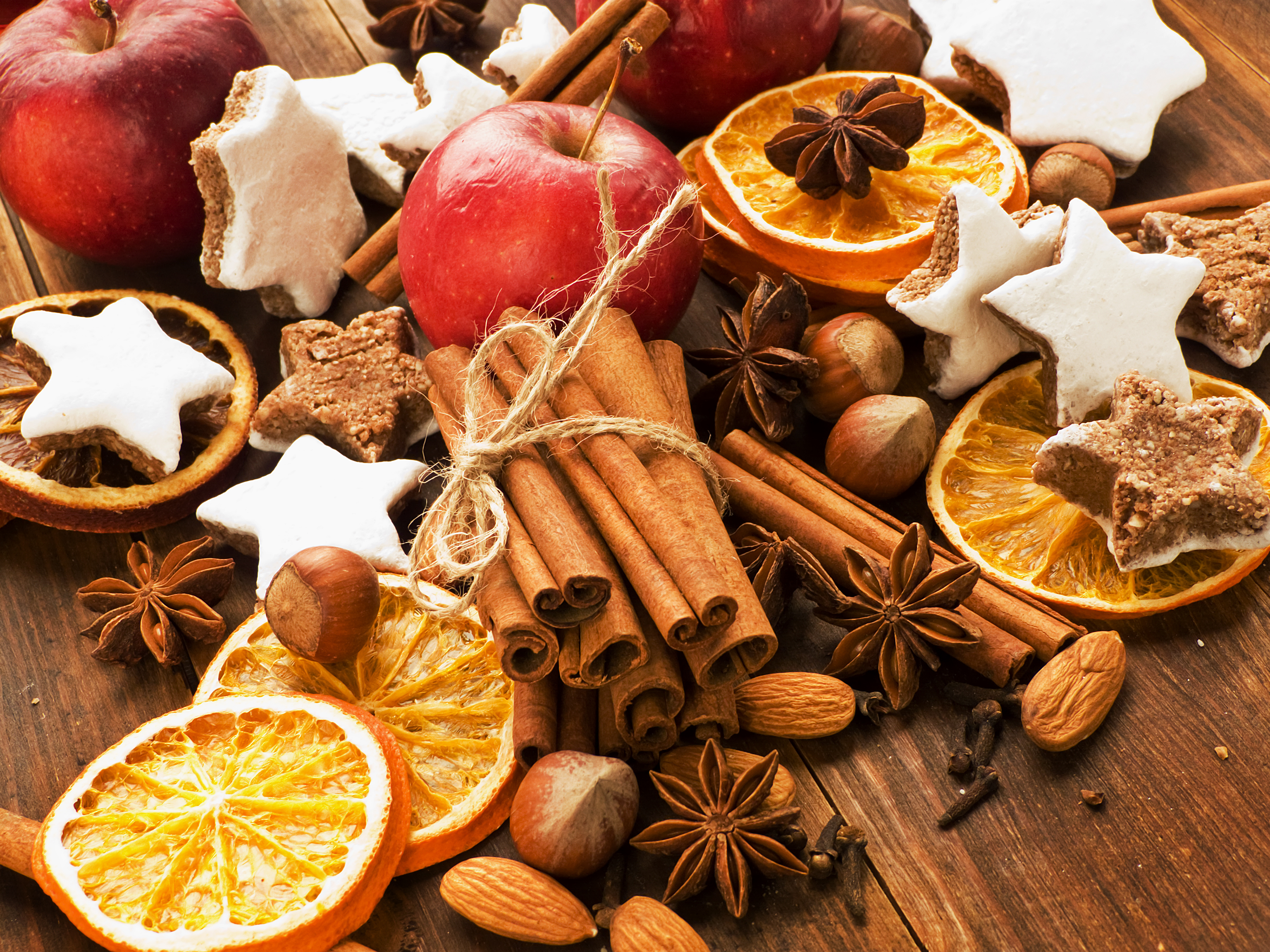 Tips and recipes for traditional, easy family Christmas food and treats