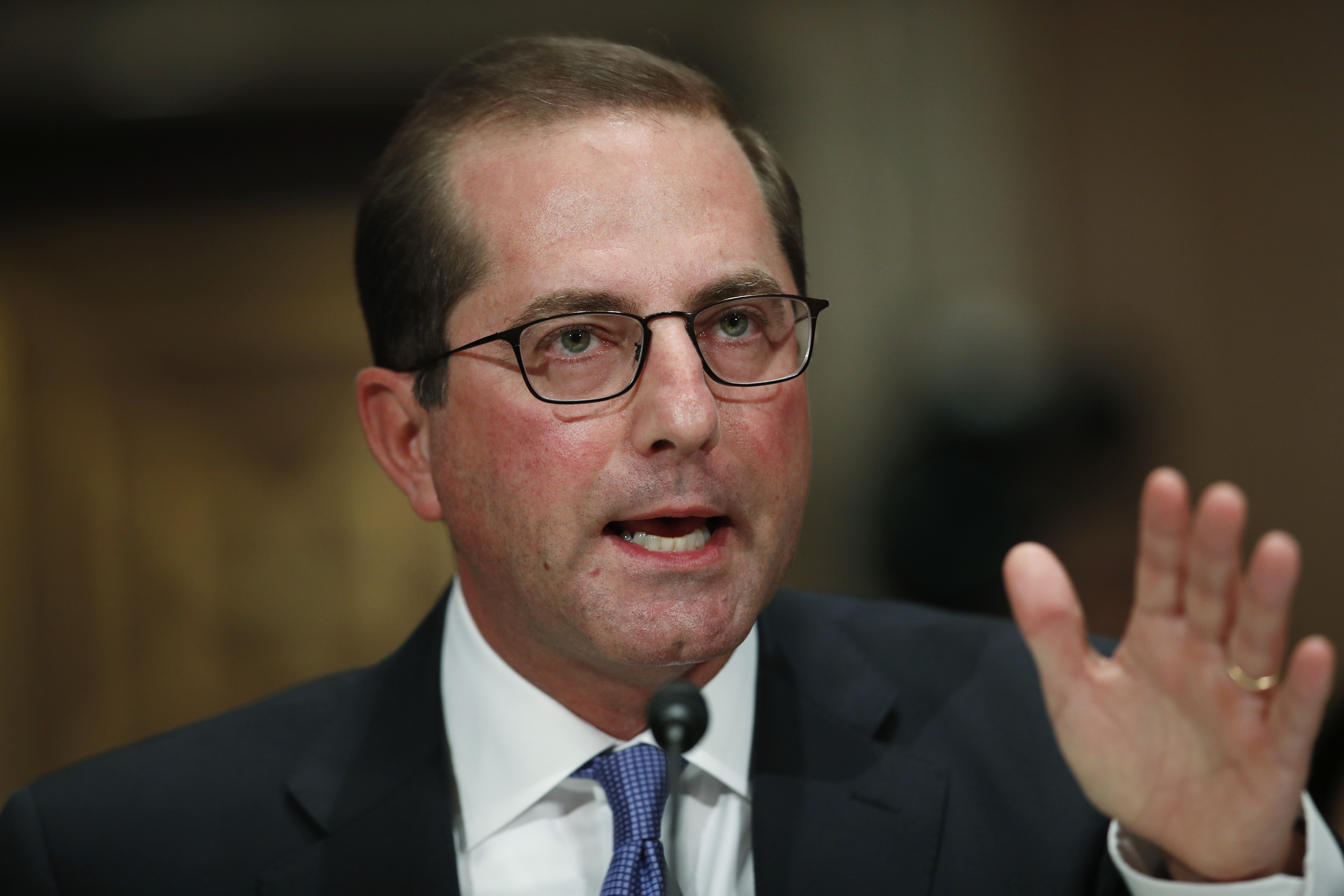 Health nominee Azar is no stranger to management controversy