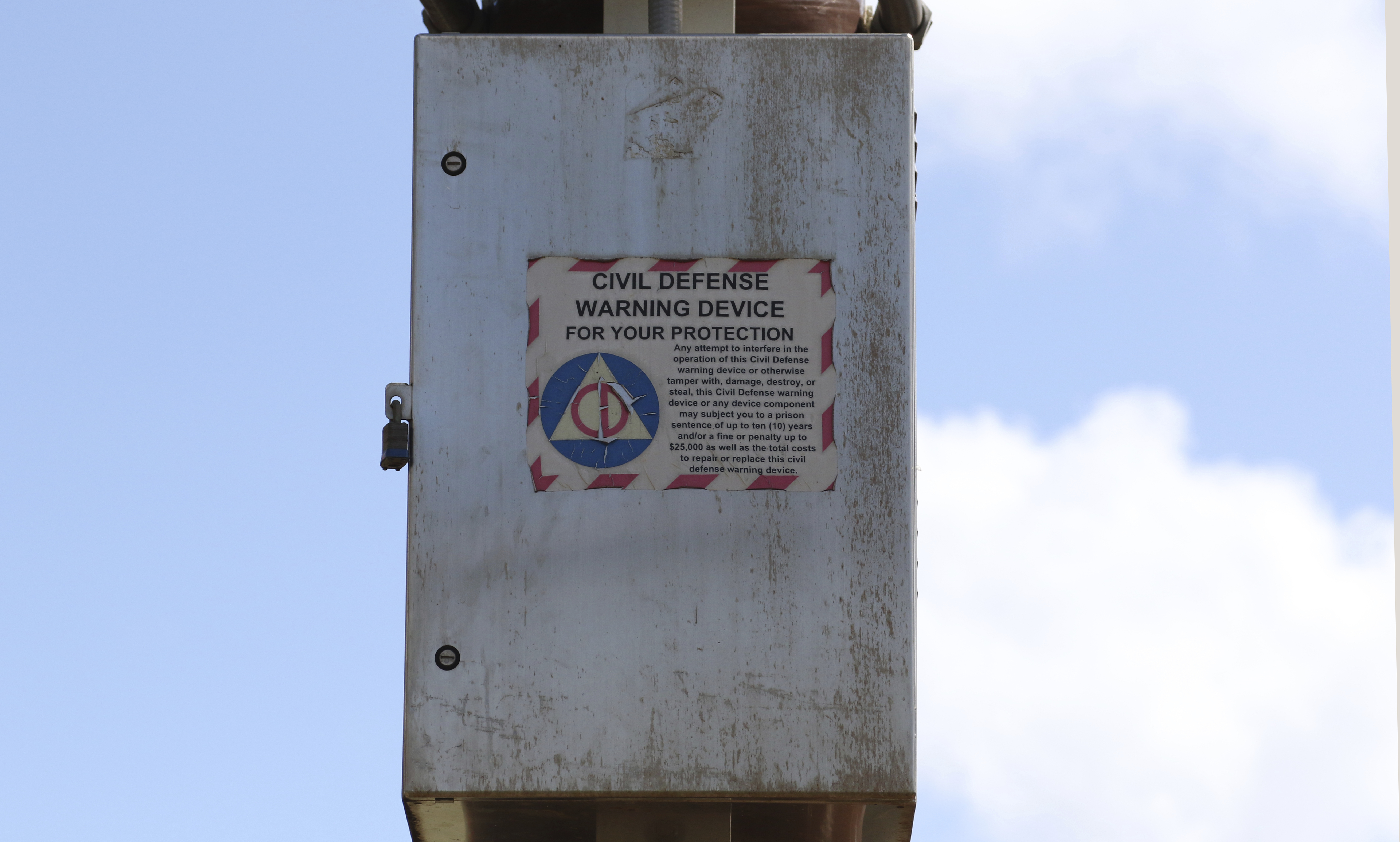 Siren will wail in Hawaii test for possible nuclear attack