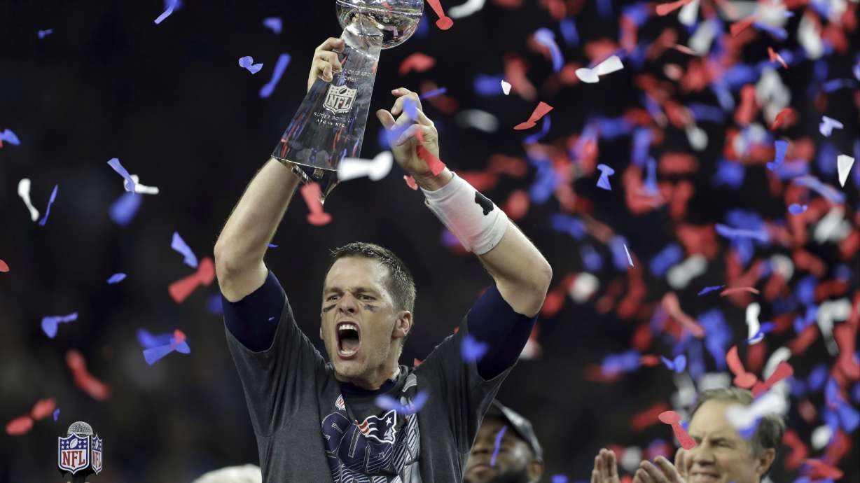 Tom Brady sends uplifting message to coach battling cancer