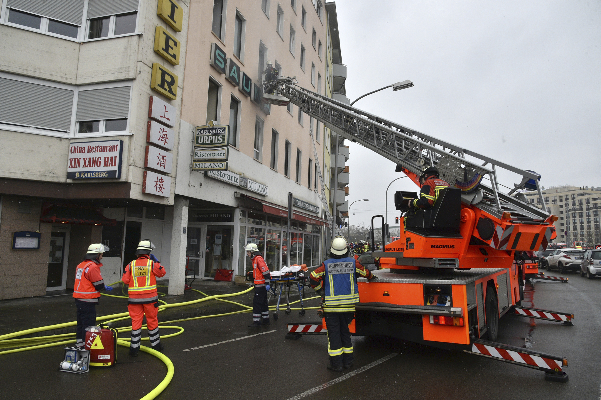 Building fire kills 4, injures 23 in Germany