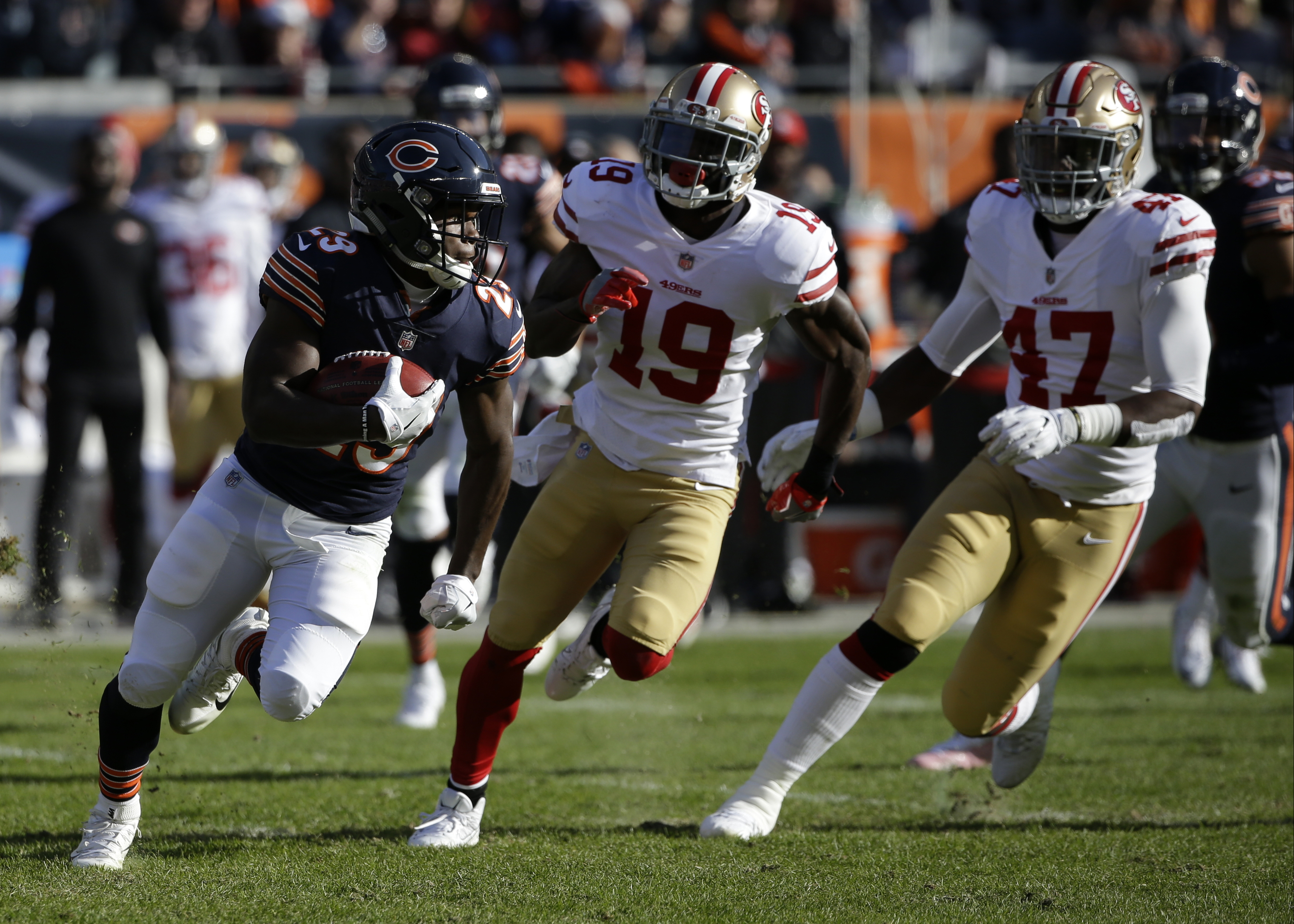 Gould kicks FG lifts Garoppolo, 49ers over Bears 15-14