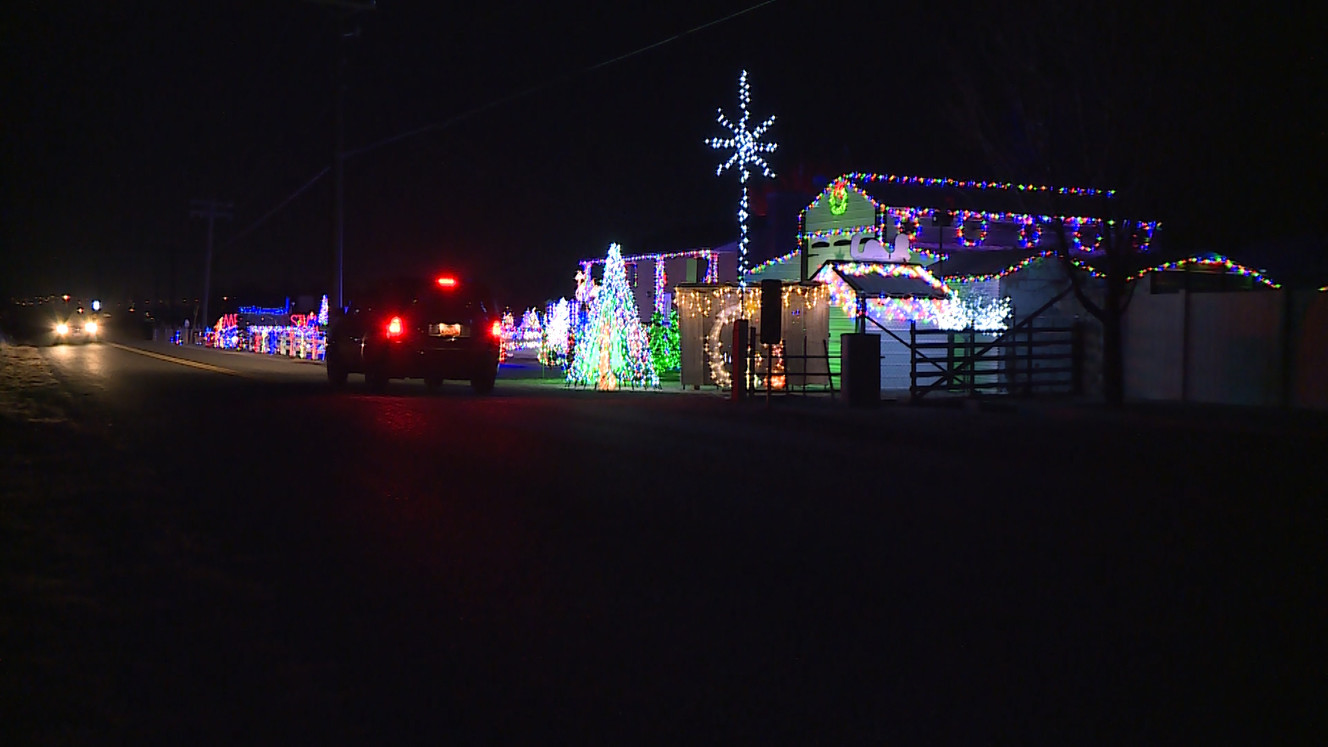 An SUV hits the brakes in front of Mike Willes' house in Lehi on Nov. 28, 2017. (Photo: Ray Boone, KSL TV)