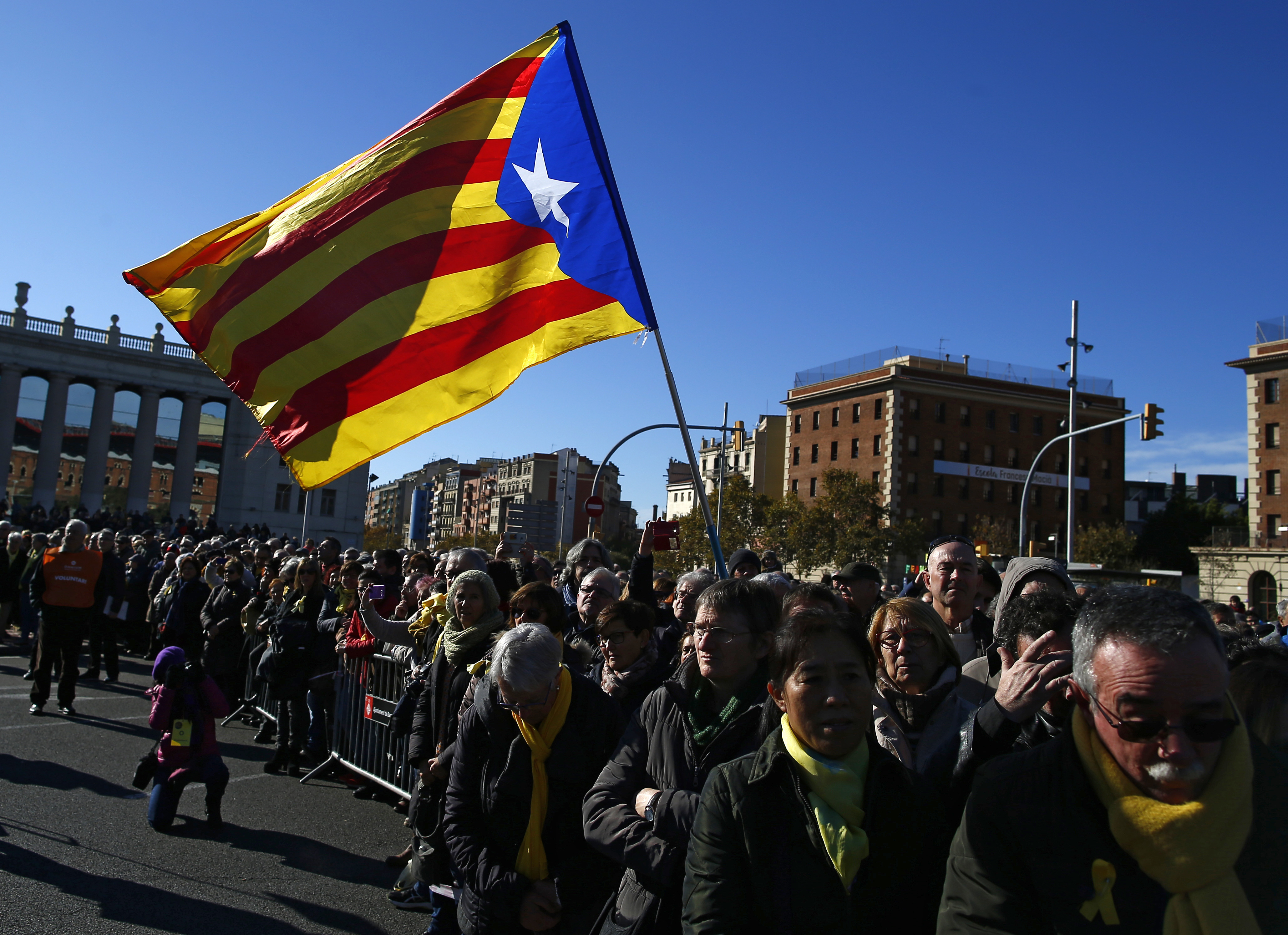 The Latest: Pro-Spain pol urges big turnout in Catalonia