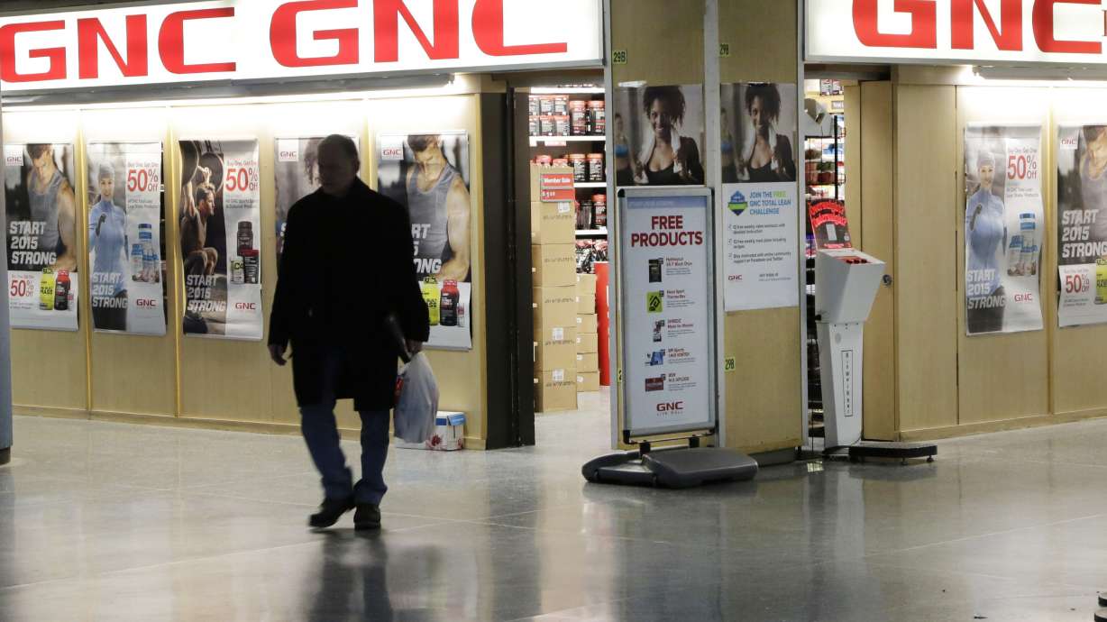 GNC cancels funding plans, seeks alternatives