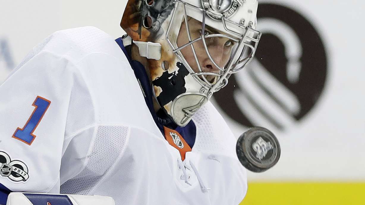 Gourde keys Lightning surge in 6-2 win over Islanders