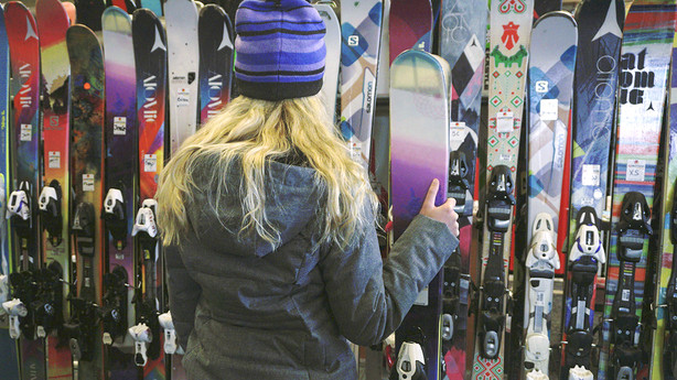 Save big money with this new seasonal ski rental model