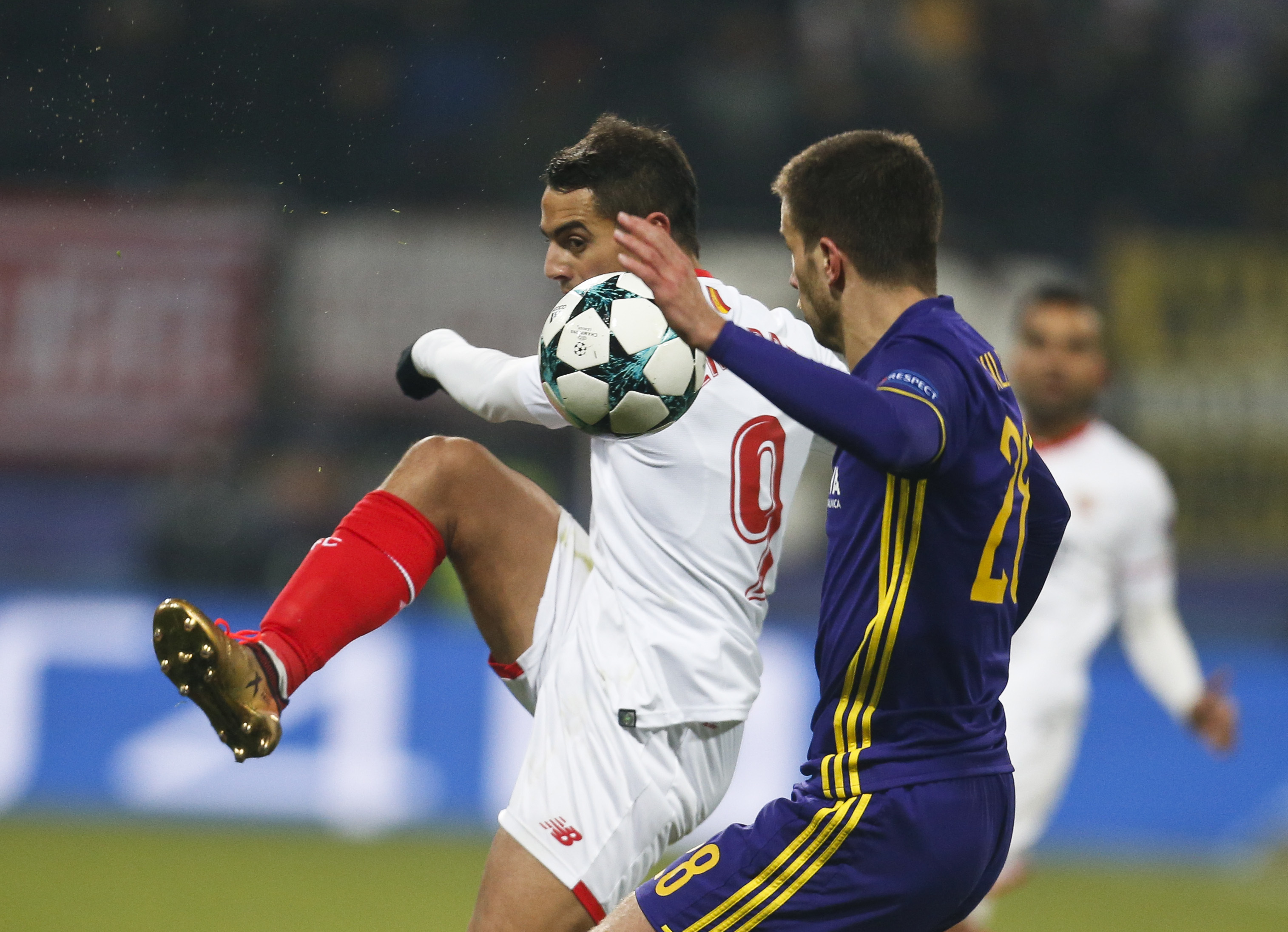 Sevilla draws at Maribor to make last 16 of Champions League