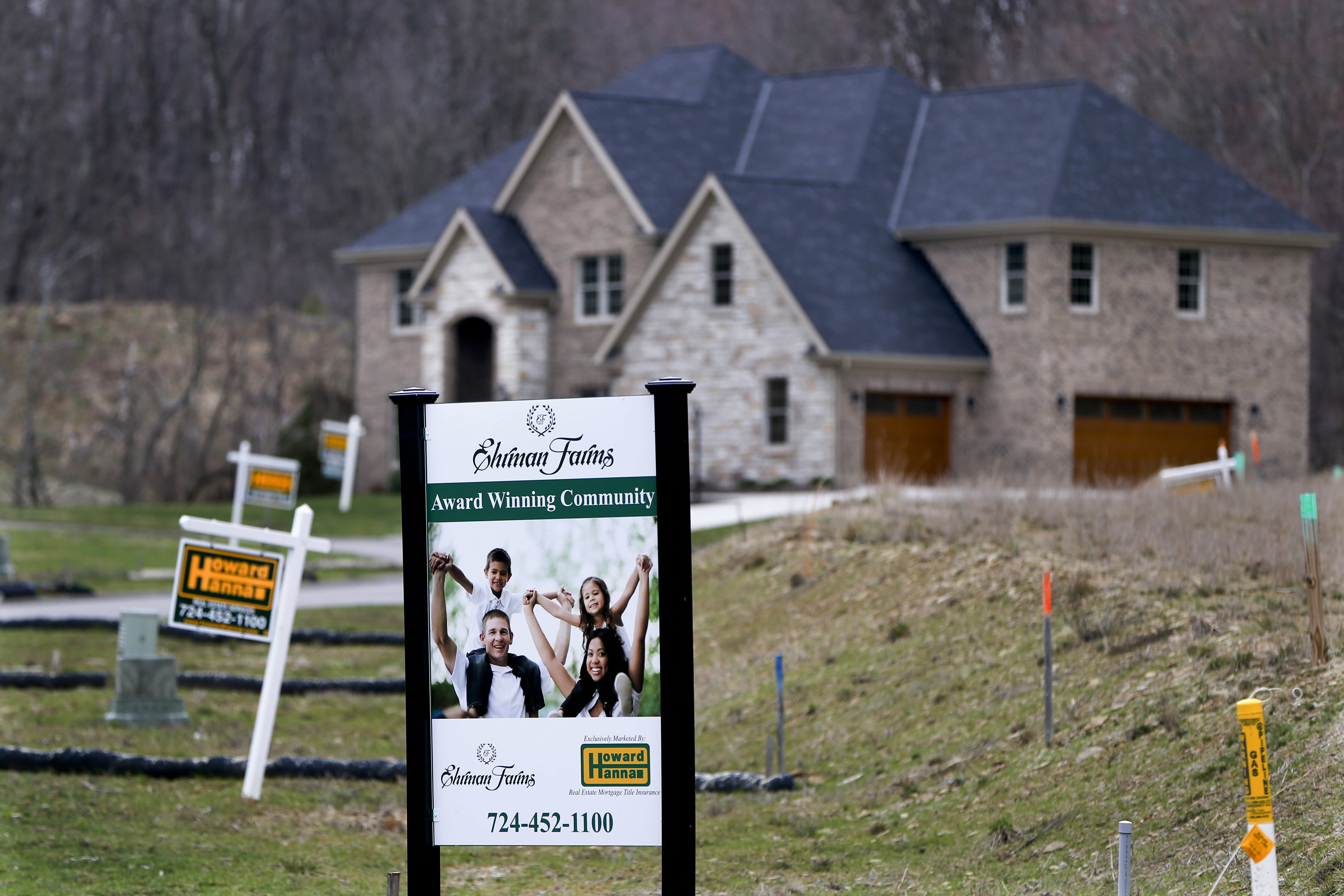 US mortgage rates rise, though remain historically low