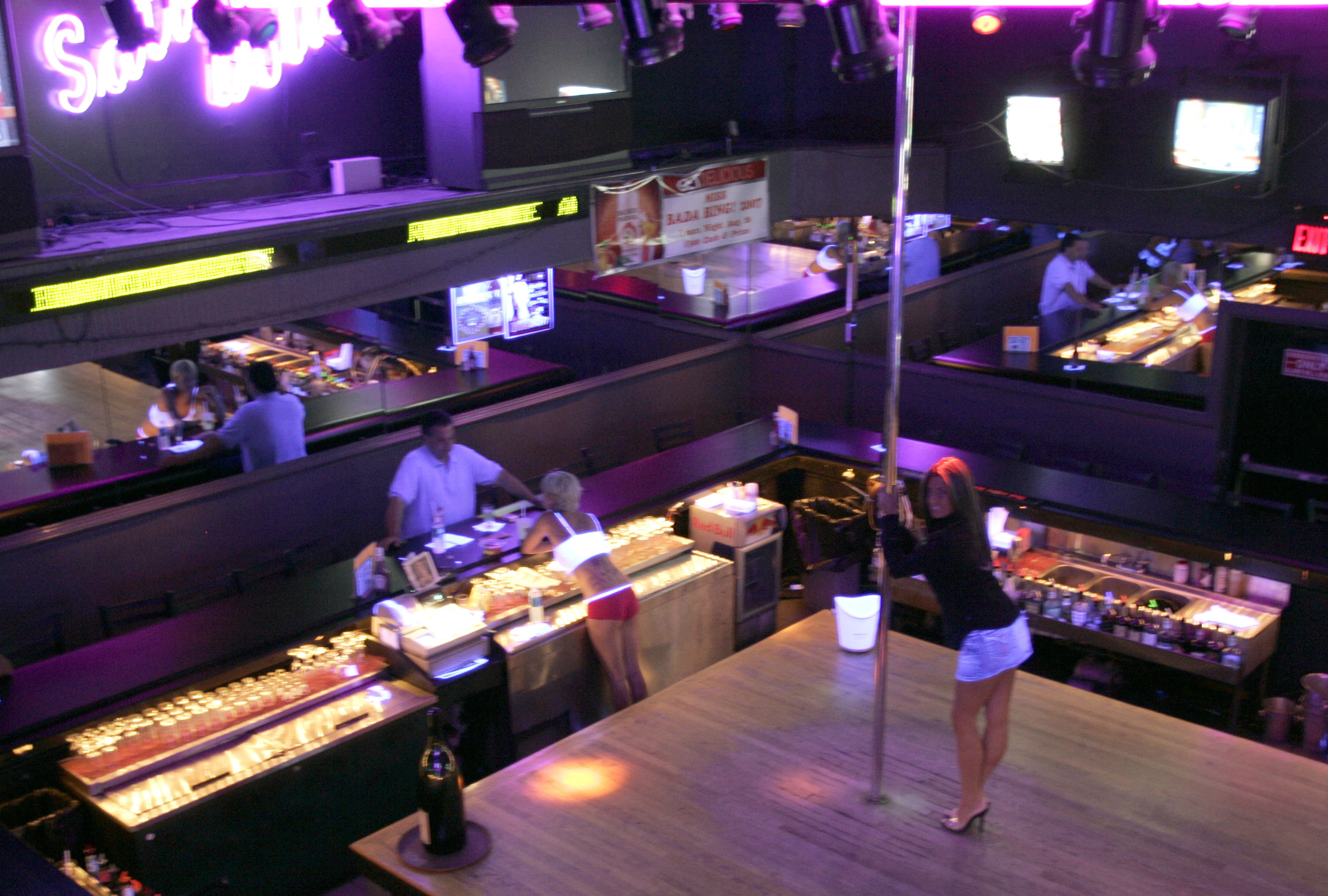 Bada bing! New Jersey whacks 'Sopranos' strip club