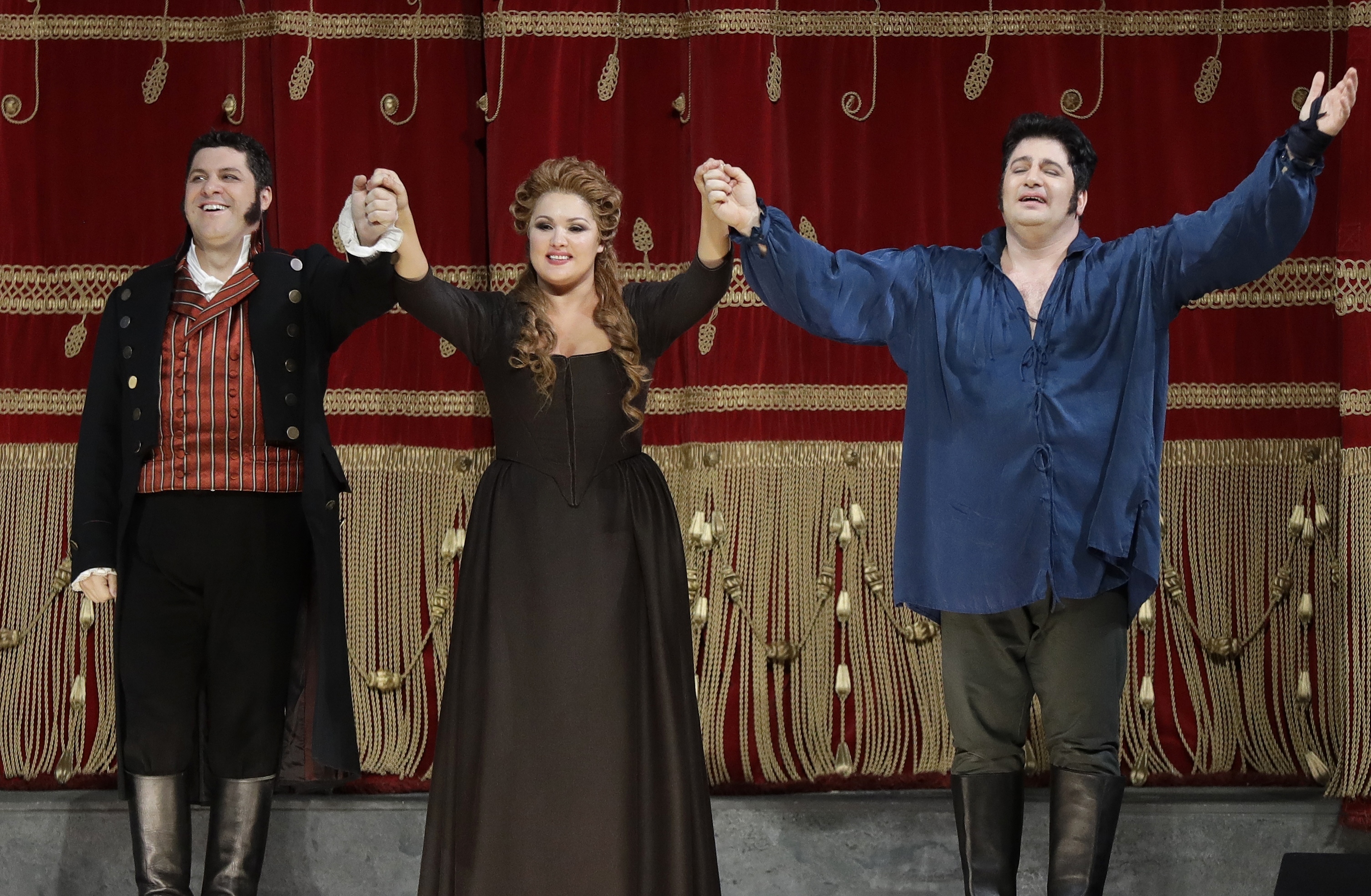 Correction: Italy-La Scala story